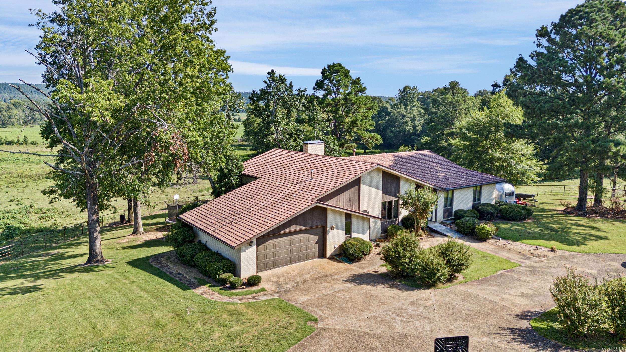 18015 E State Highway 28  Ola, AR