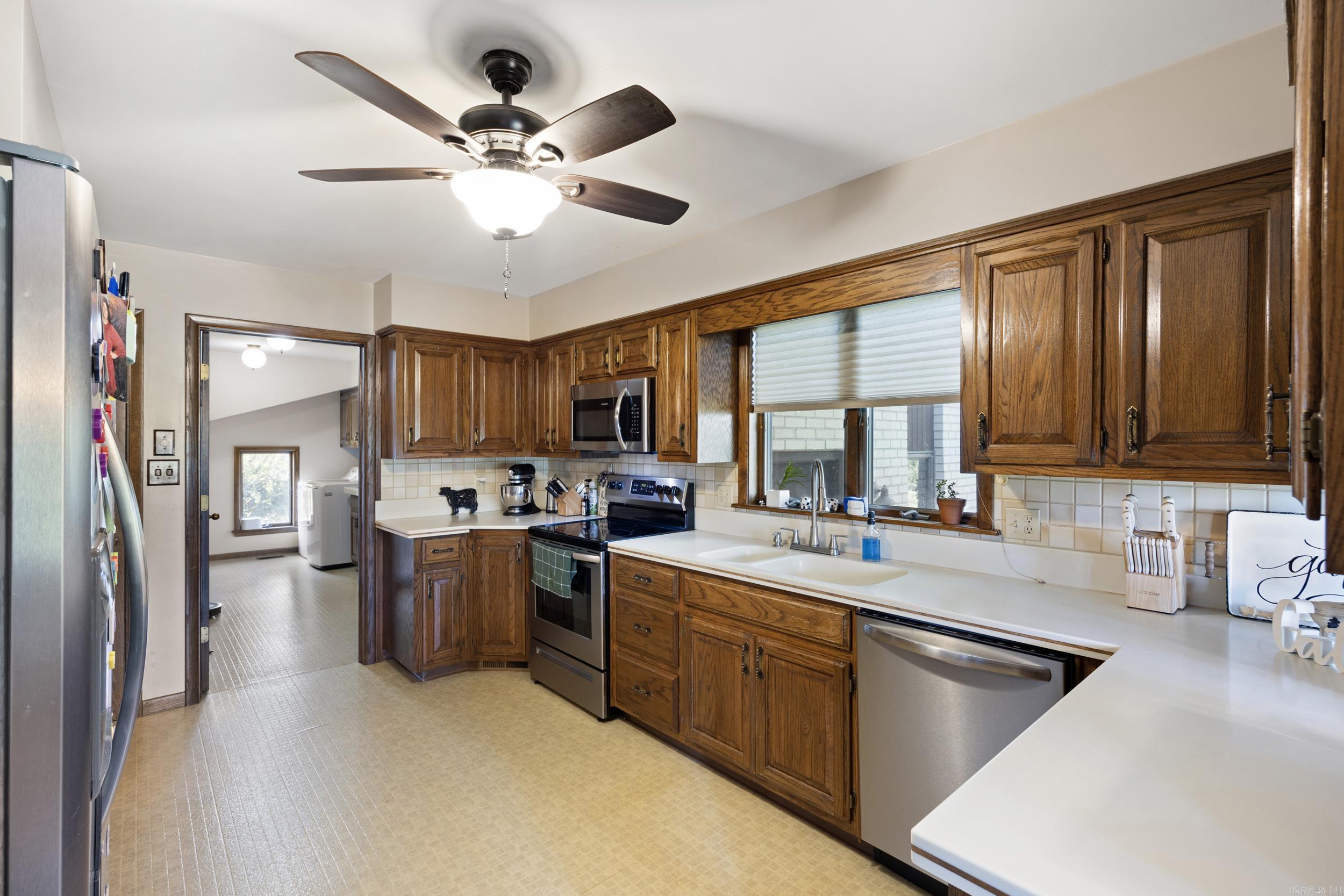 18015 E State Highway 28  Ola, AR