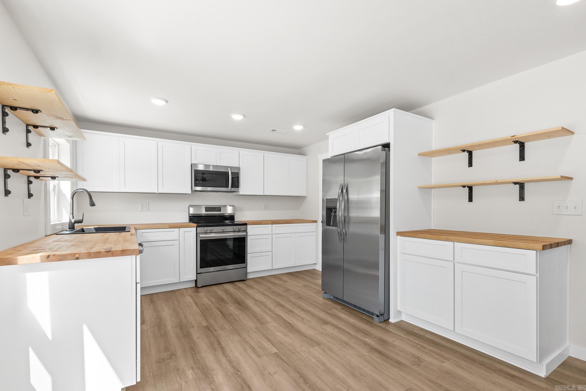 8020 Orchard Point Road Harrison, AR 72601-3401