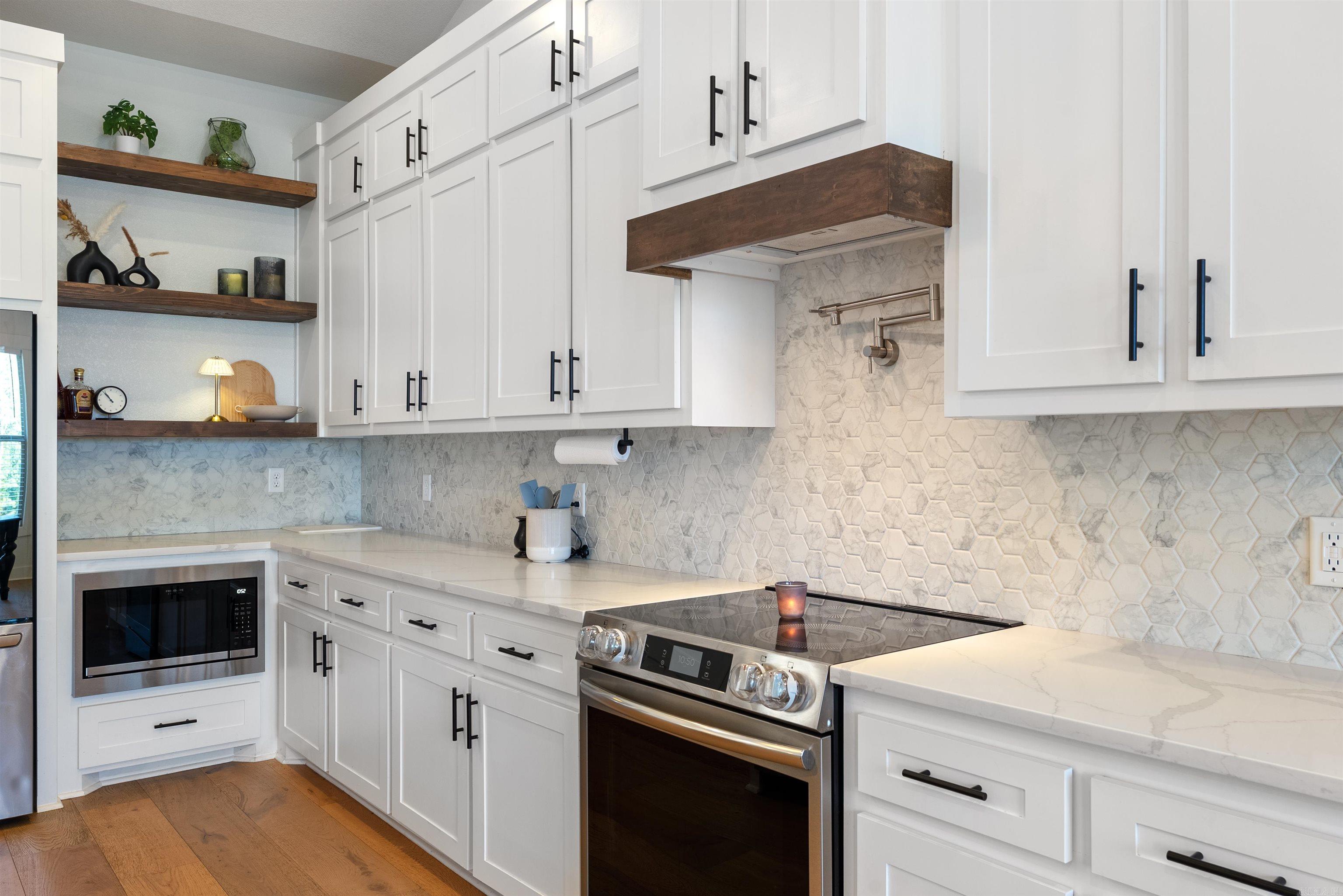 9015 Highway 298 Benton, AR 72019