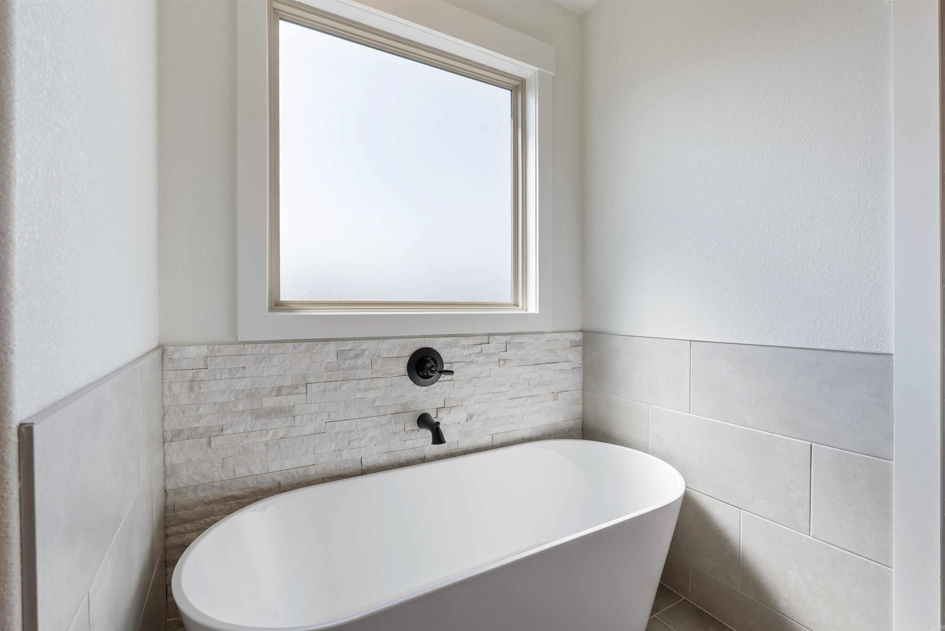 9015 Highway 298 Benton, AR 72019