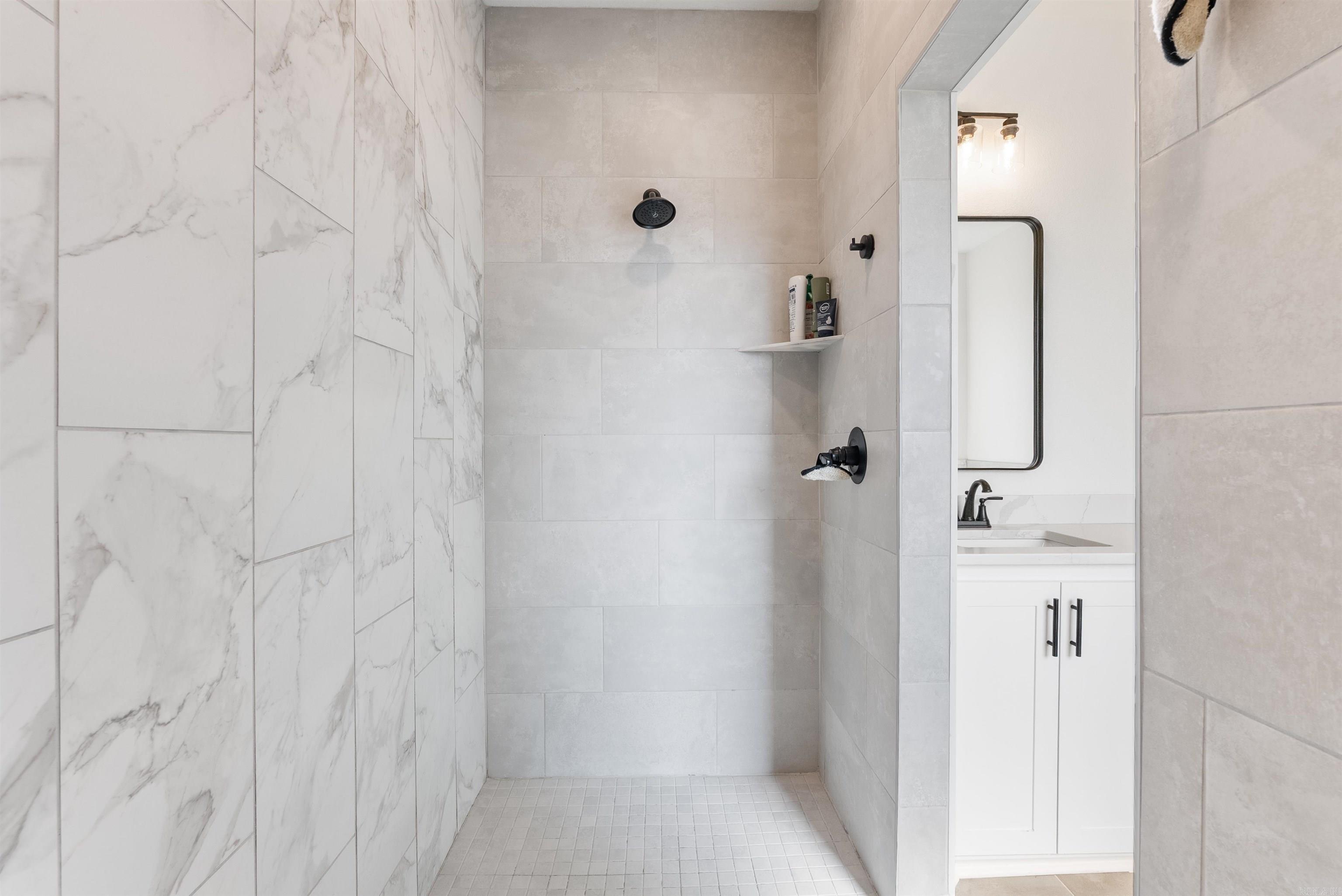 9015 Highway 298 Benton, AR 72019