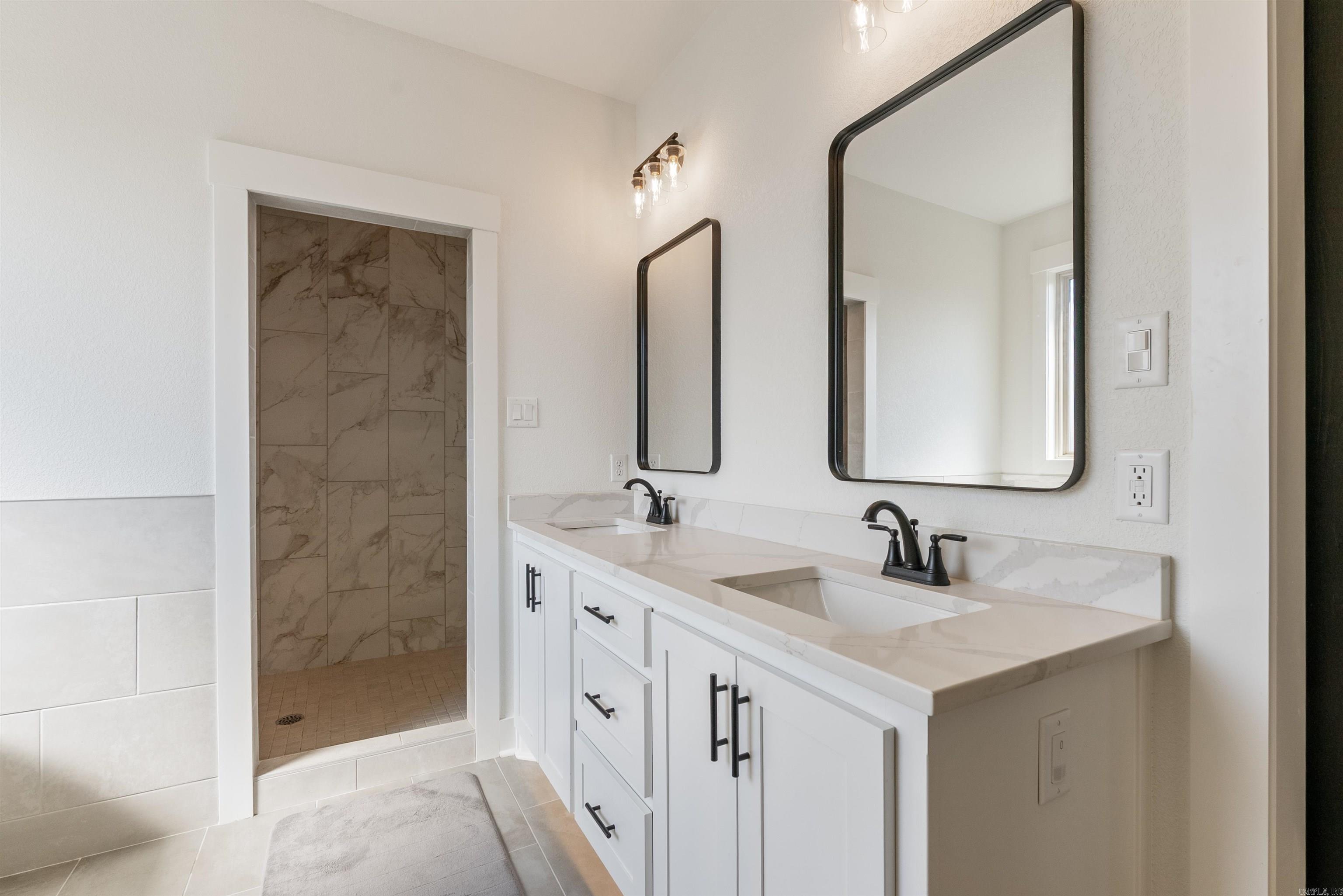 9015 Highway 298 Benton, AR 72019