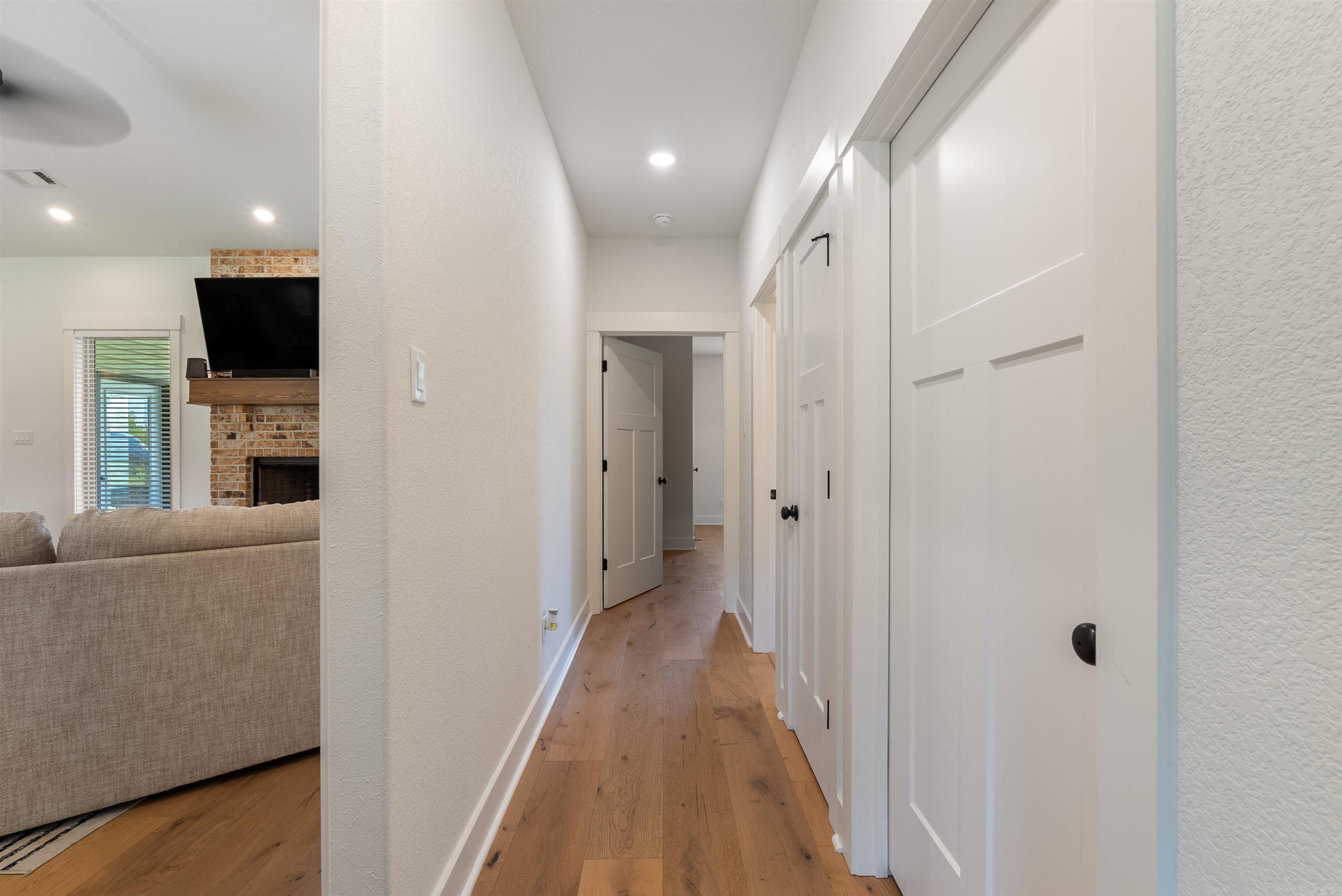 9015 Highway 298 Benton, AR 72019