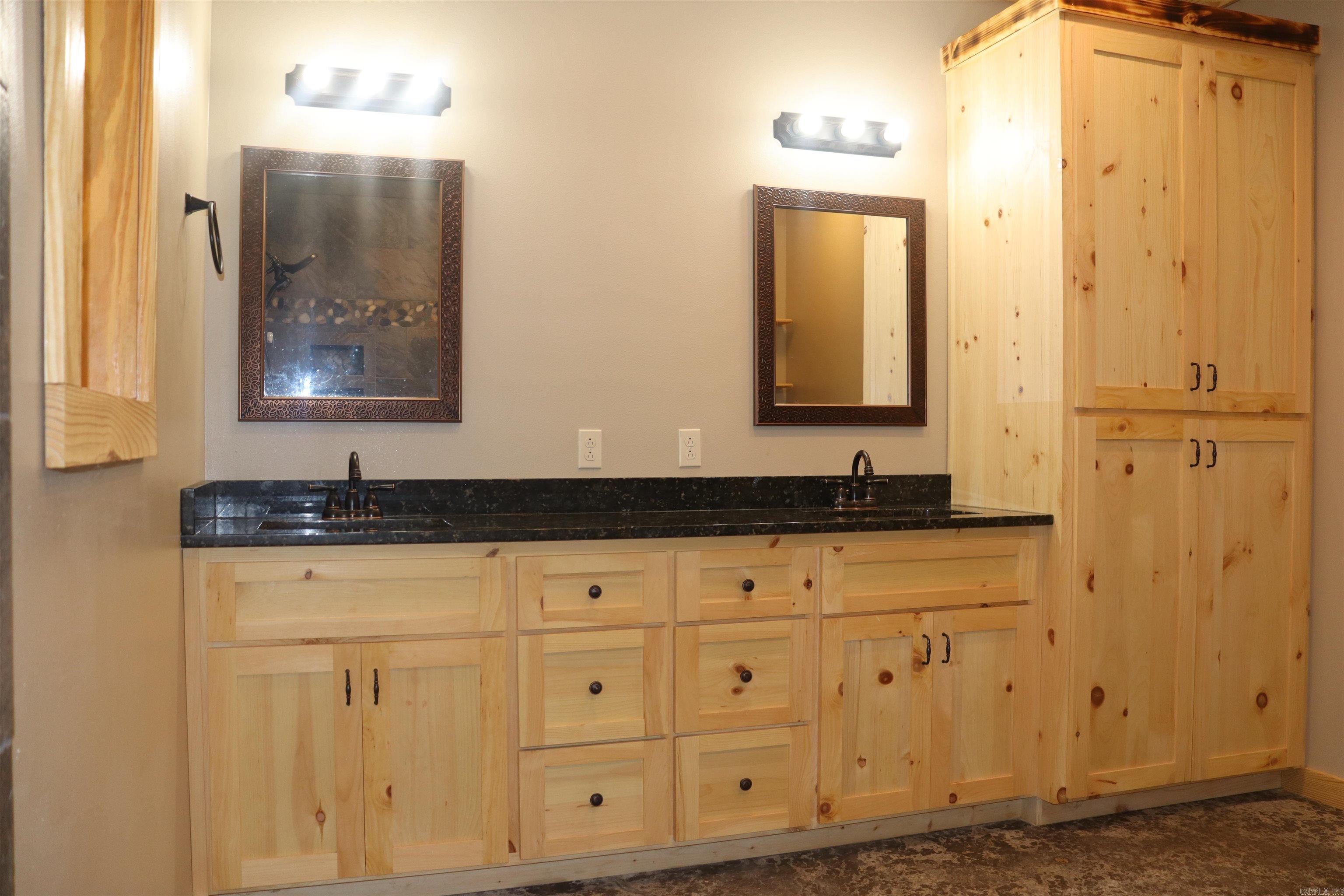 426 Bondair Road  Greers Ferry, AR