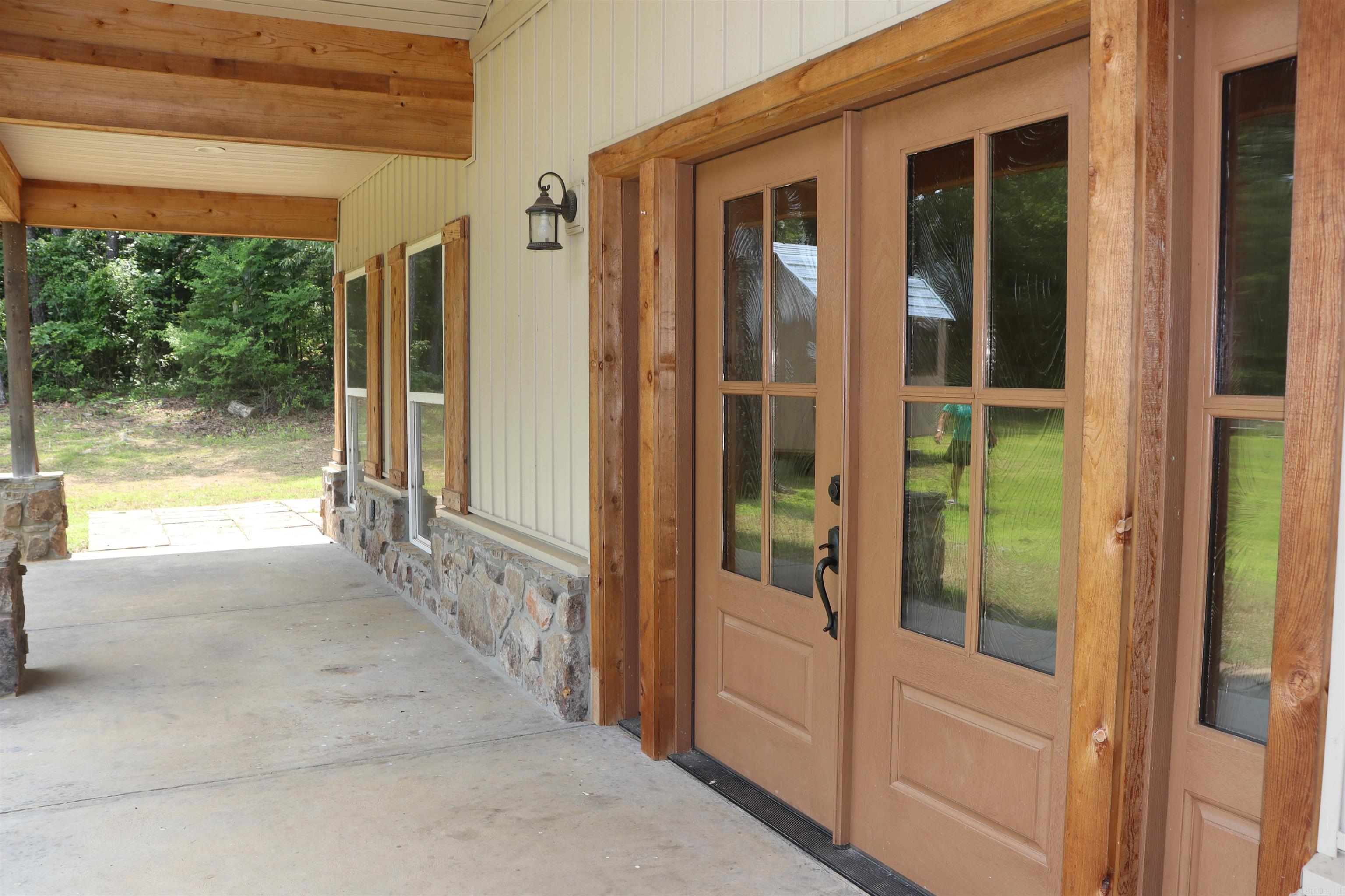 426 Bondair Road  Greers Ferry, AR