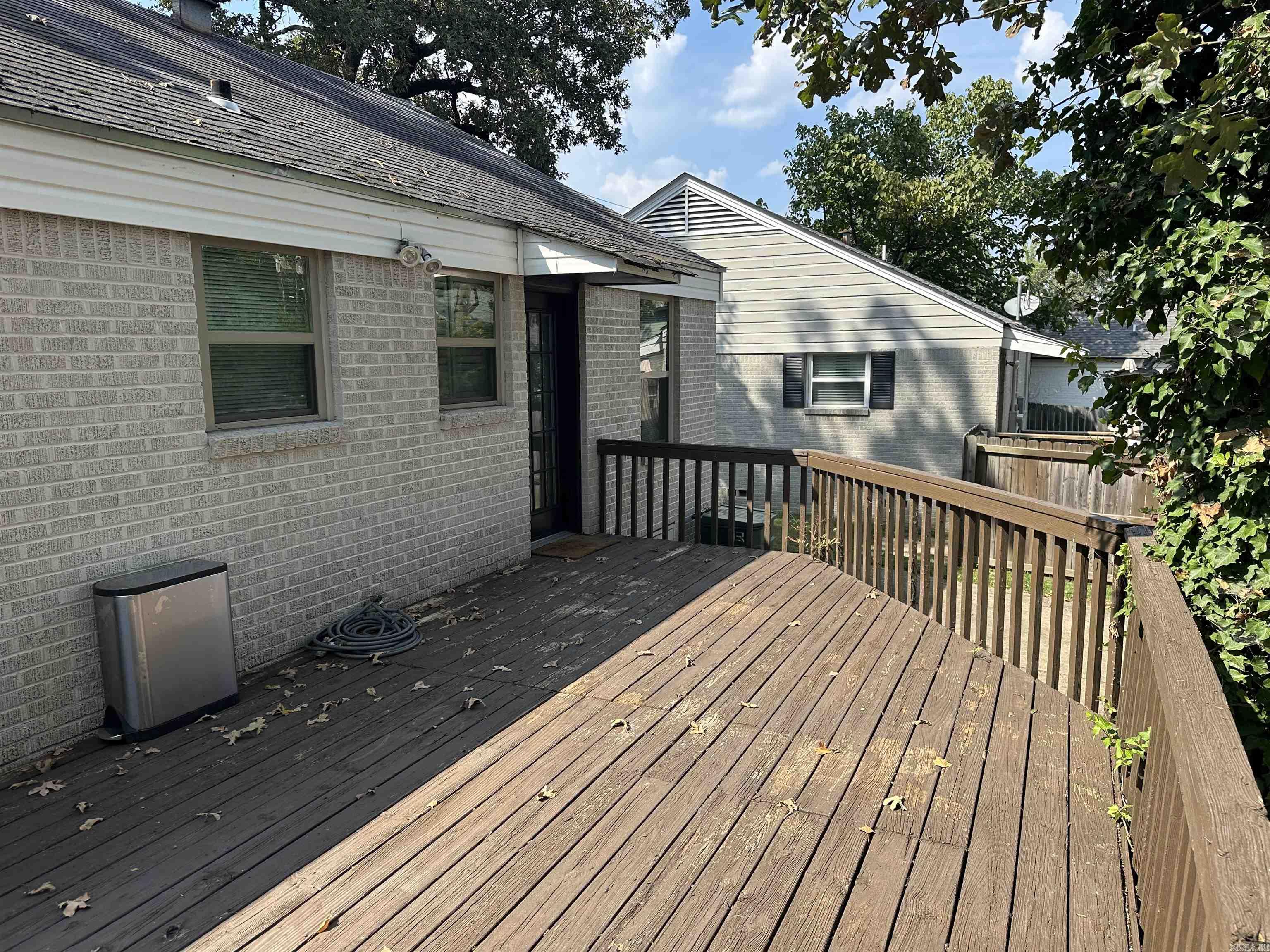 2809 N University  Little Rock, AR