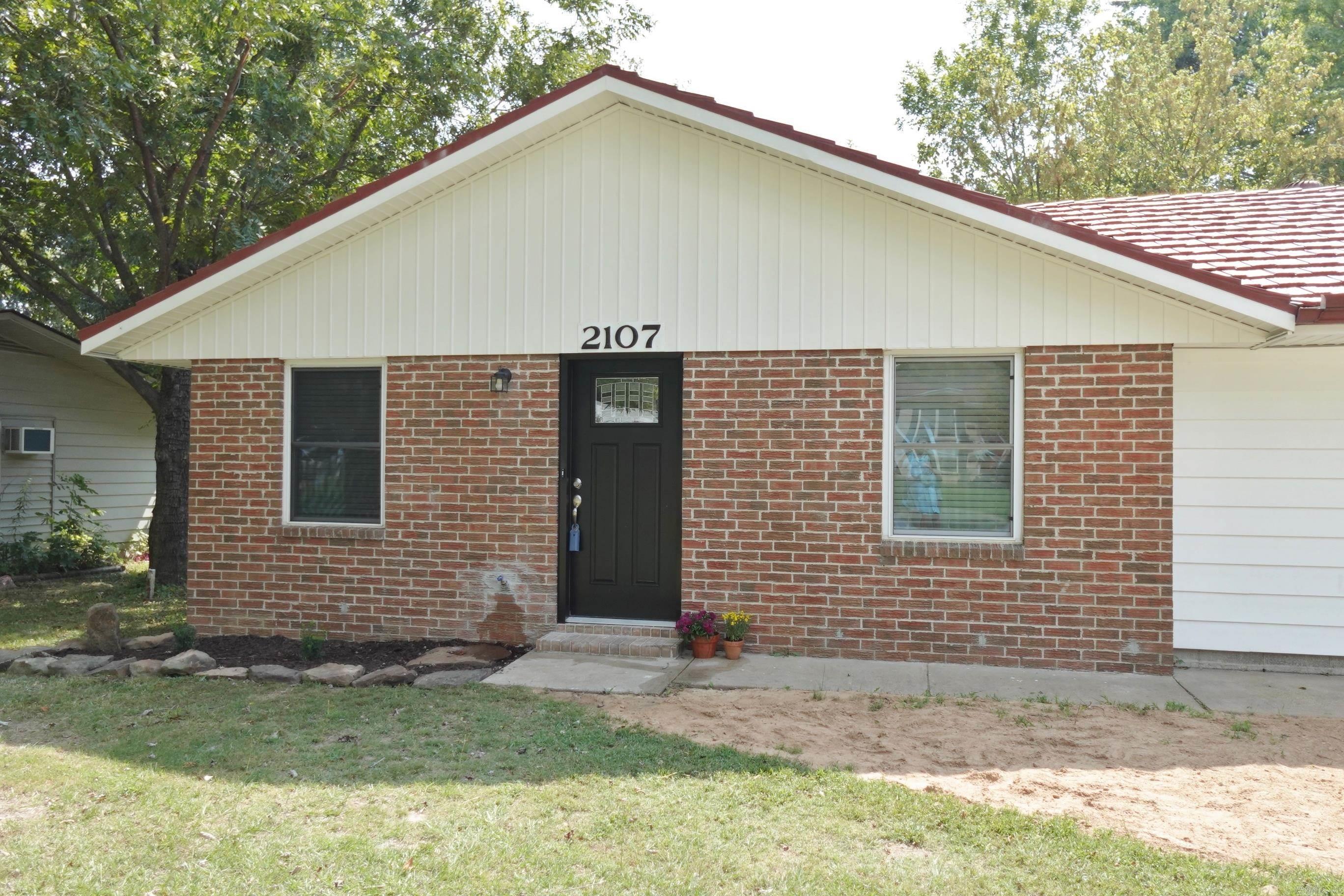 2107 Broadview Ave.  Conway, AR