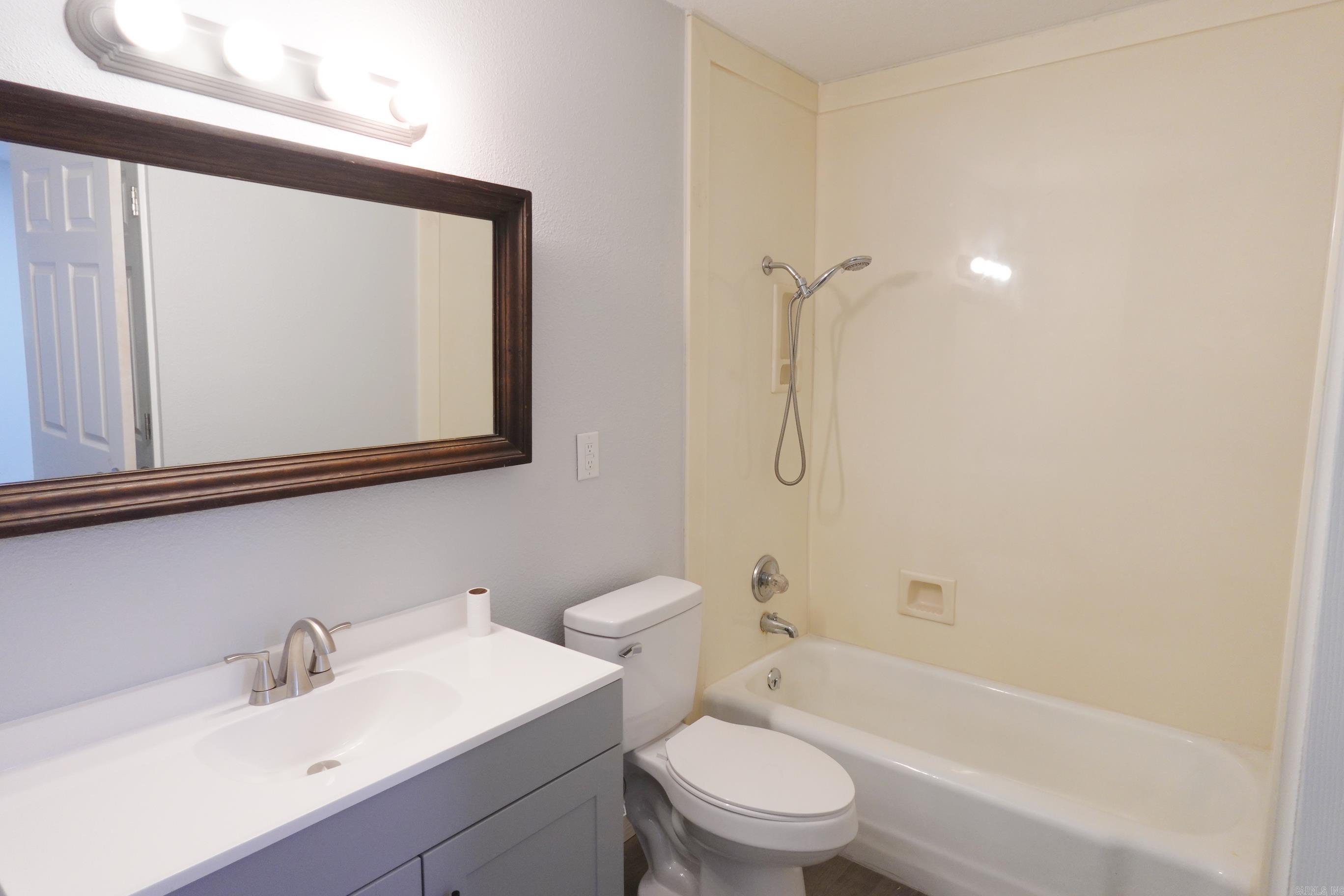 2107 Broadview Ave.  Conway, AR