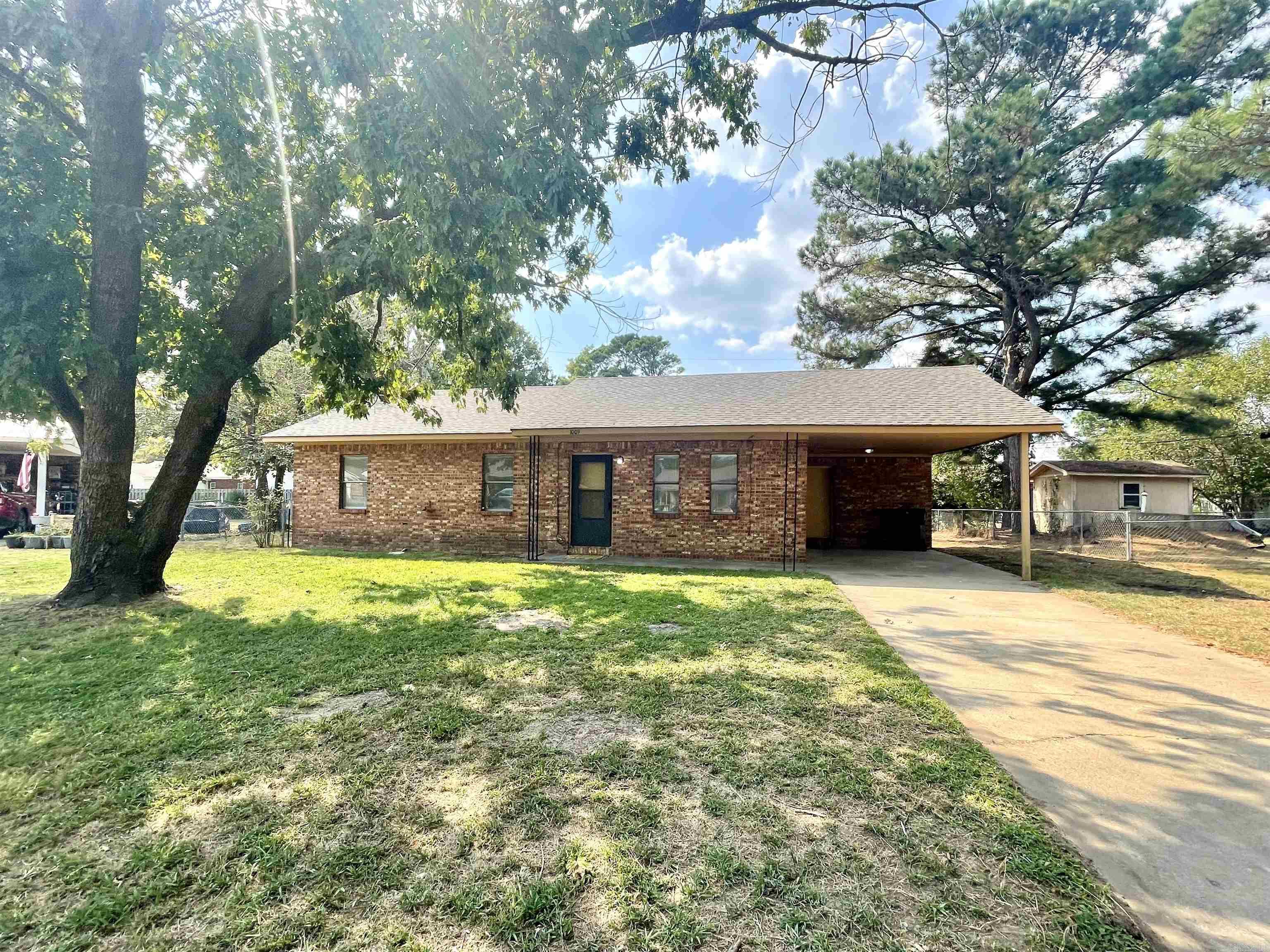 1009 Opal  Lake City, AR