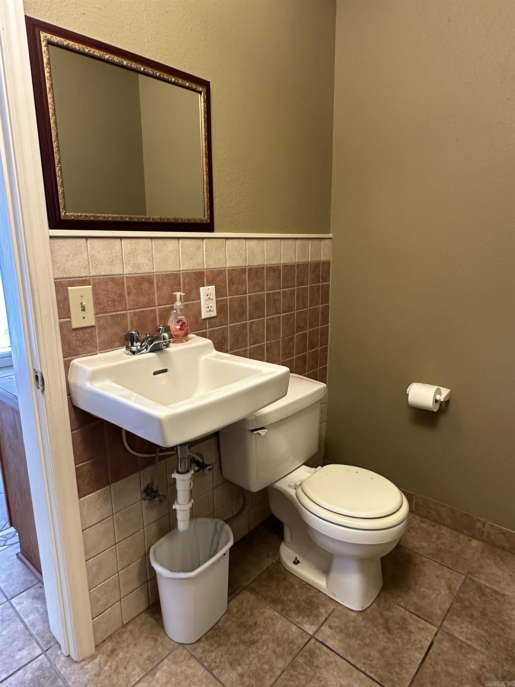 220 S 4th  Heber Springs, AR