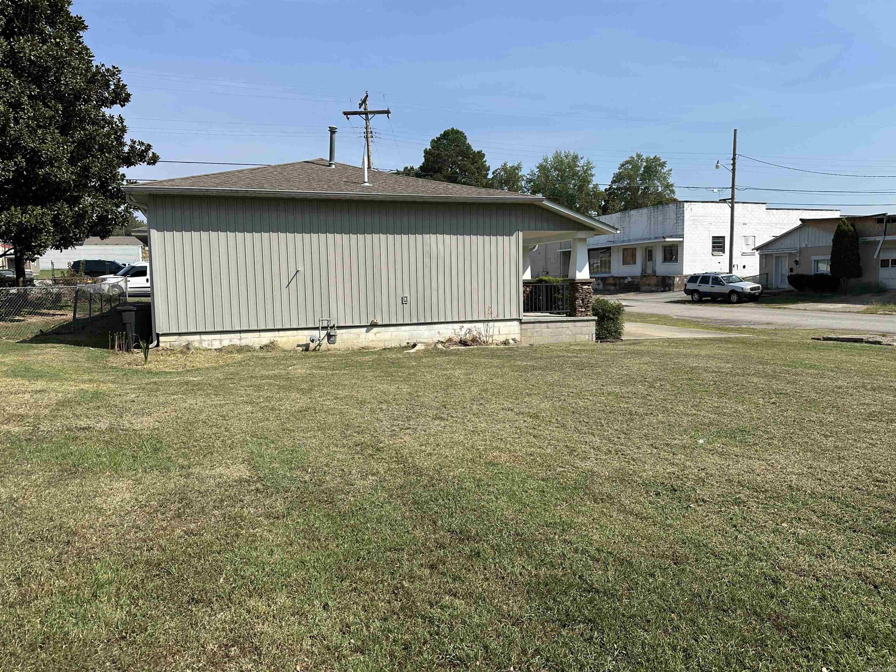 220 S 4th  Heber Springs, AR