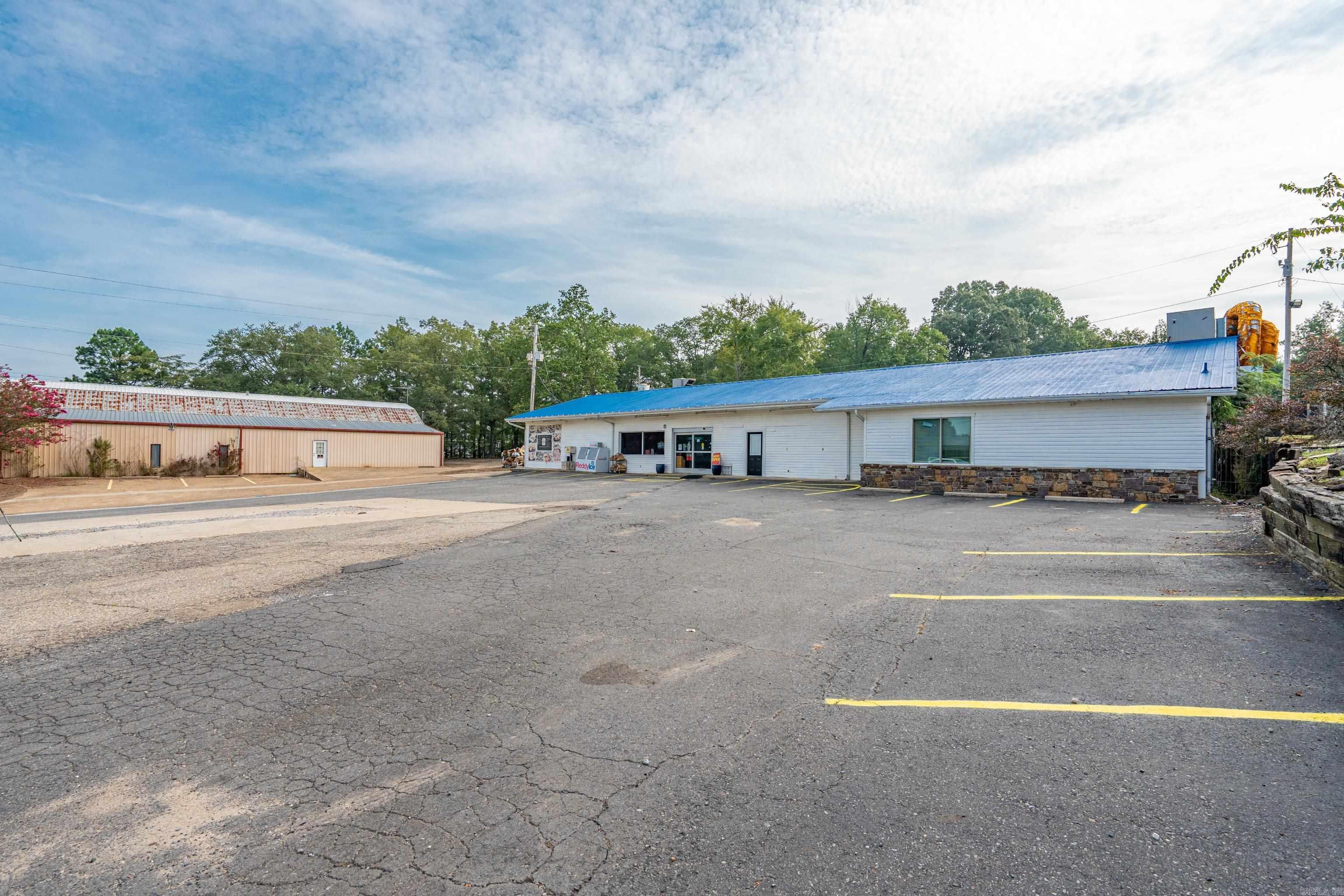 6454 Highway 7  Bismarck, AR