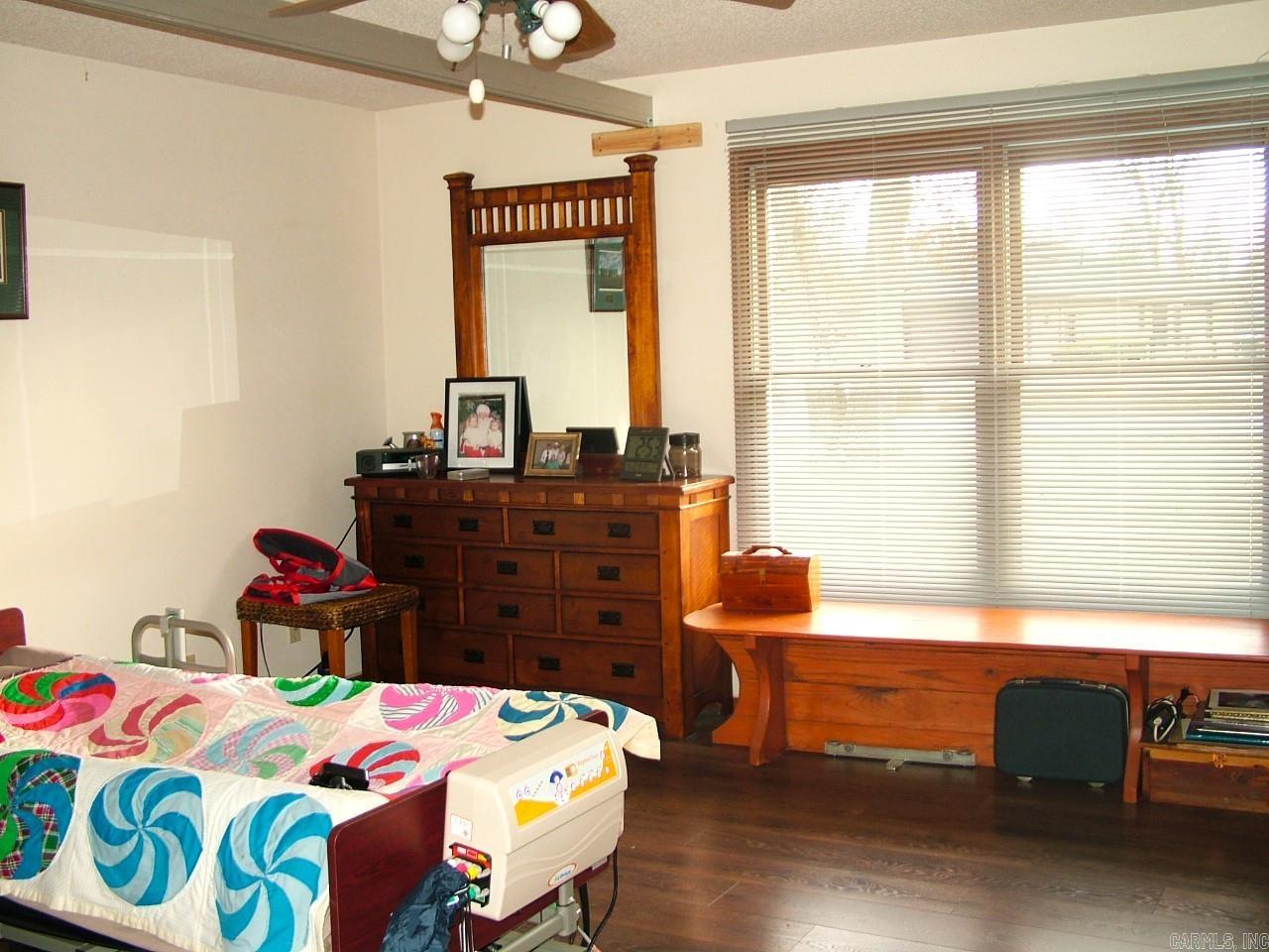 611 Hickory Hollow Drive Mountain Home, AR 72653