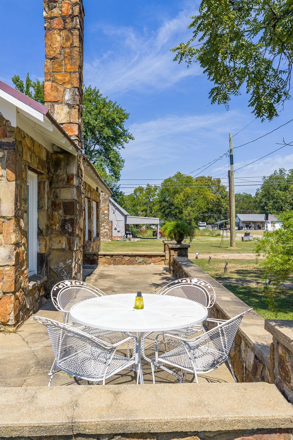 101 N Main  Mansfield, AR