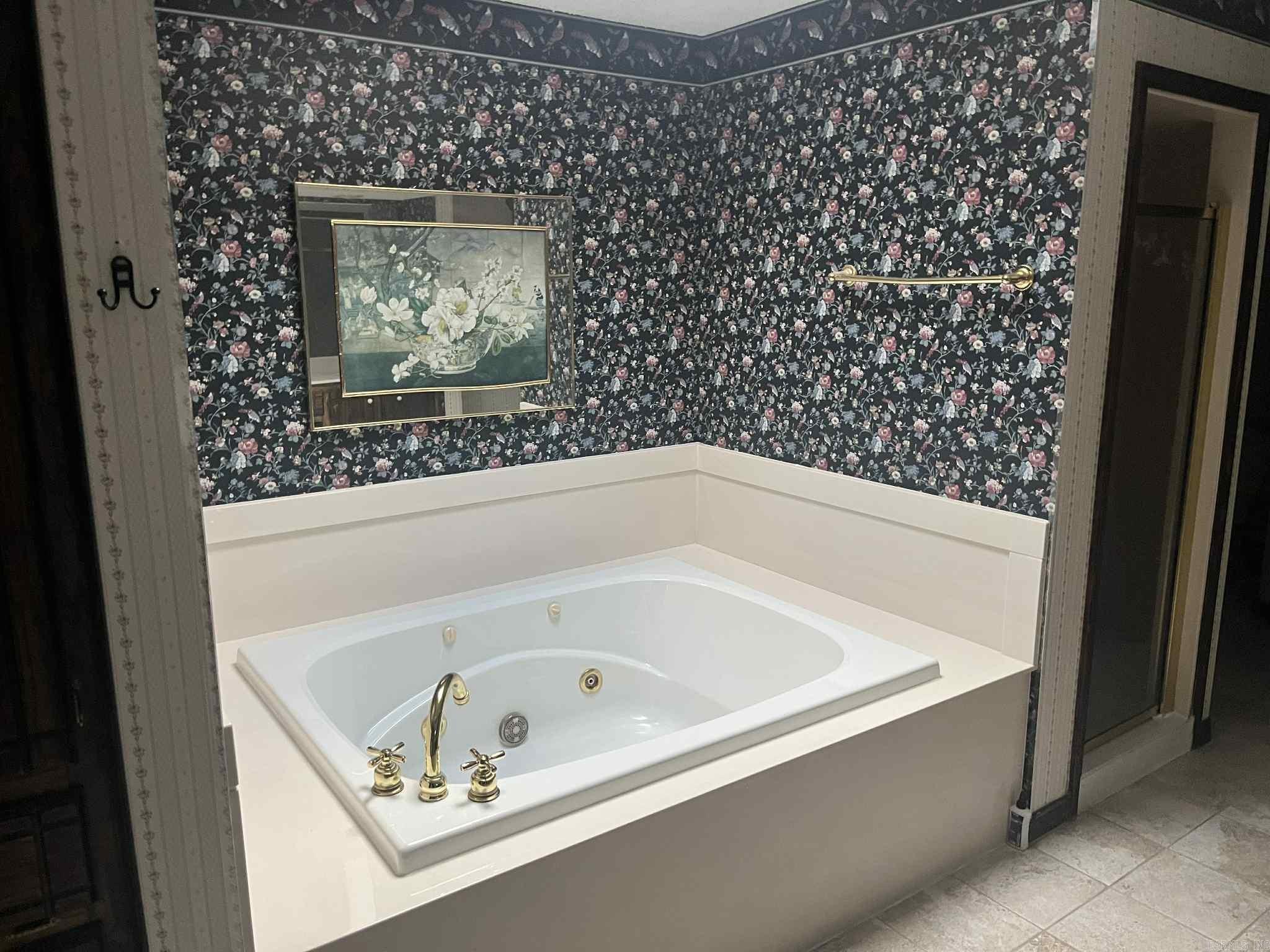 201 Deer Run Lane Mena, AR 71953