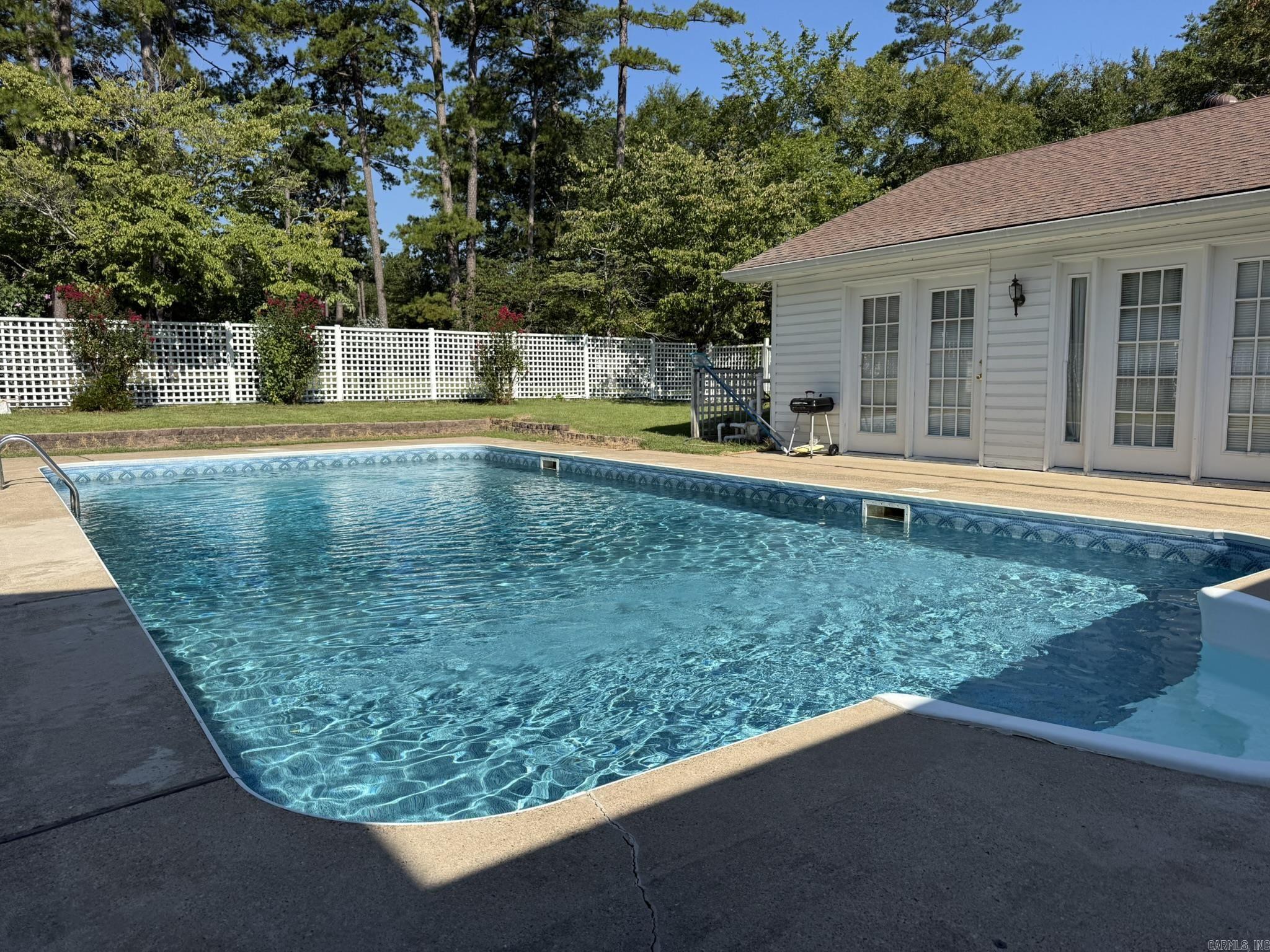 201 Deer Run Lane Mena, AR 71953