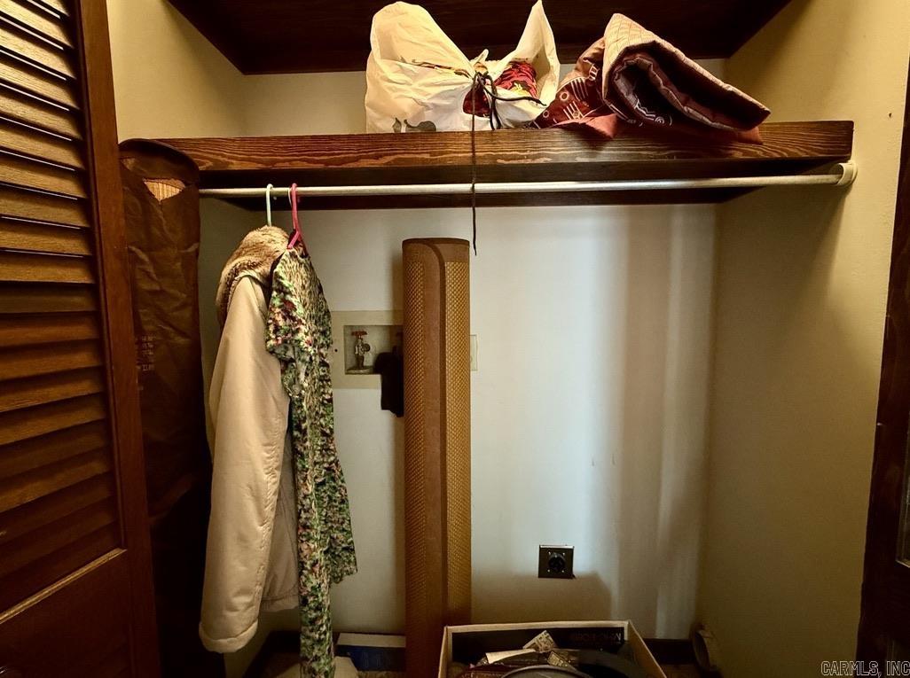 201 Deer Run Lane Mena, AR 71953