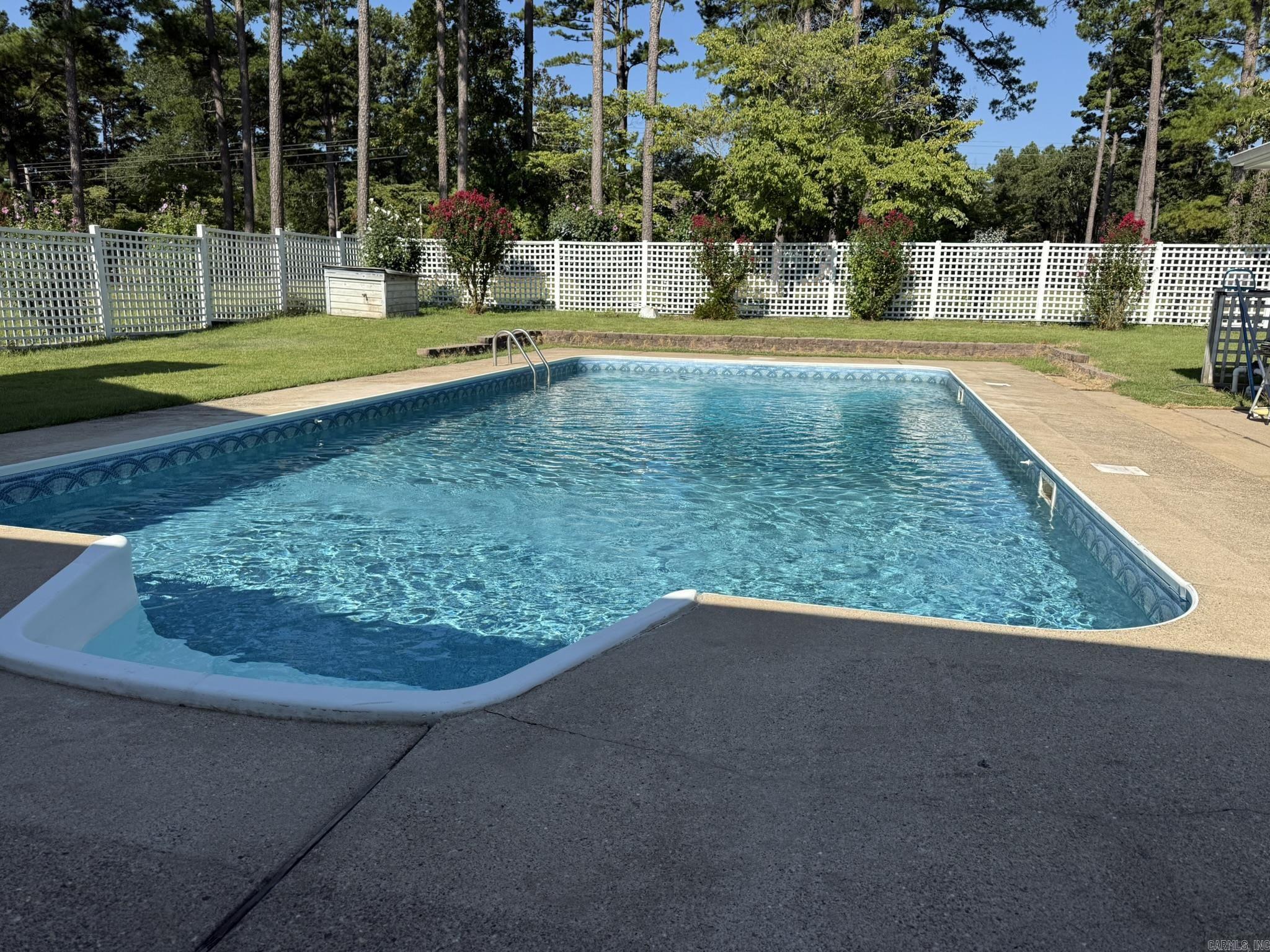 201 Deer Run Lane Mena, AR 71953