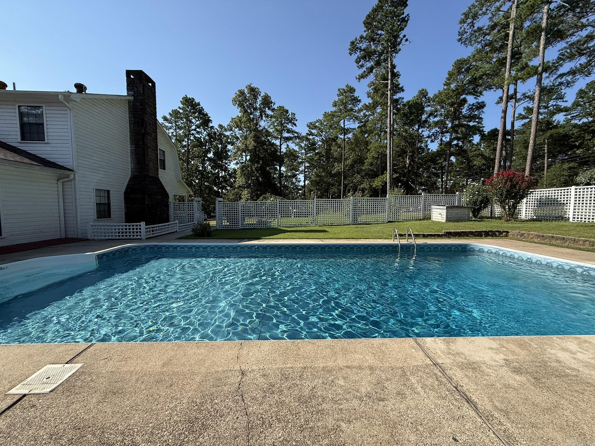 201 Deer Run Lane Mena, AR 71953