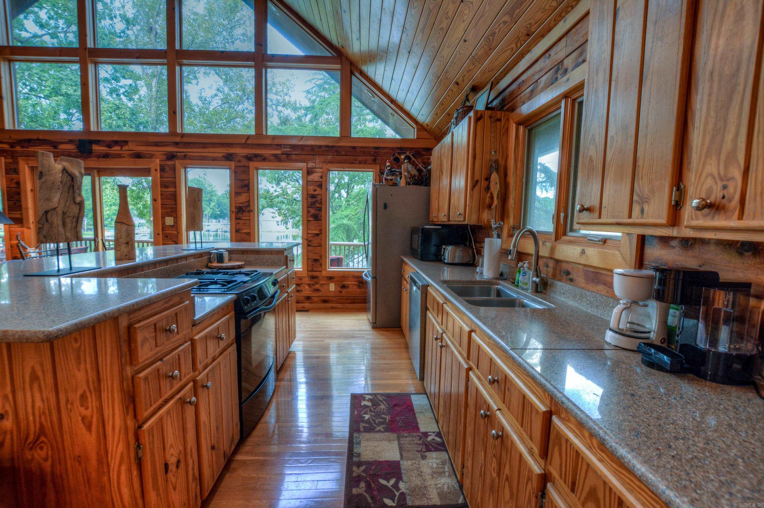 219 Beach Haven  Hot Springs, AR