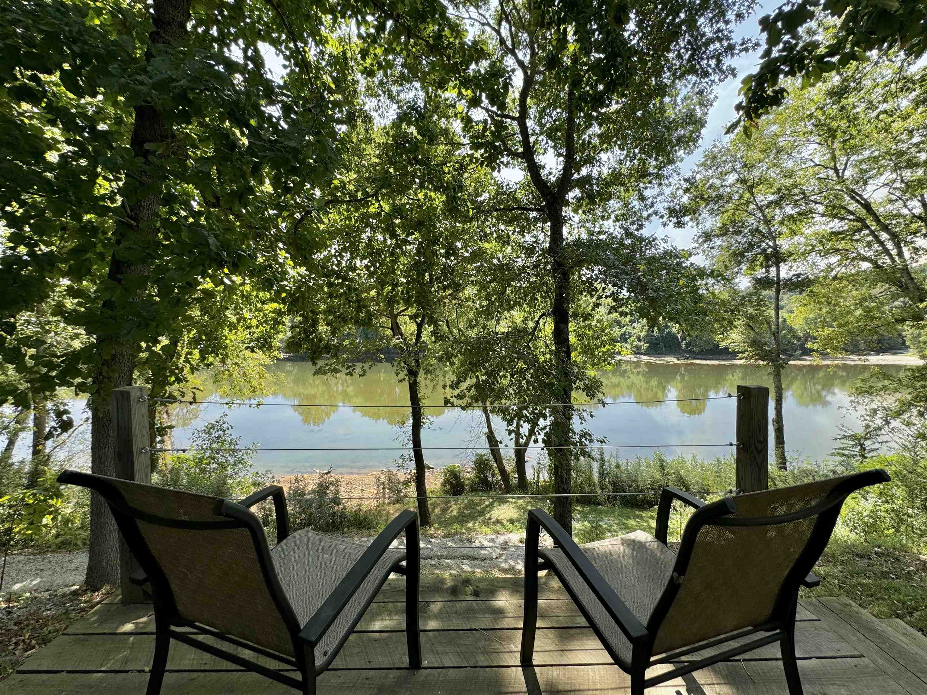 98 Garden Lane  Calico Rock, AR