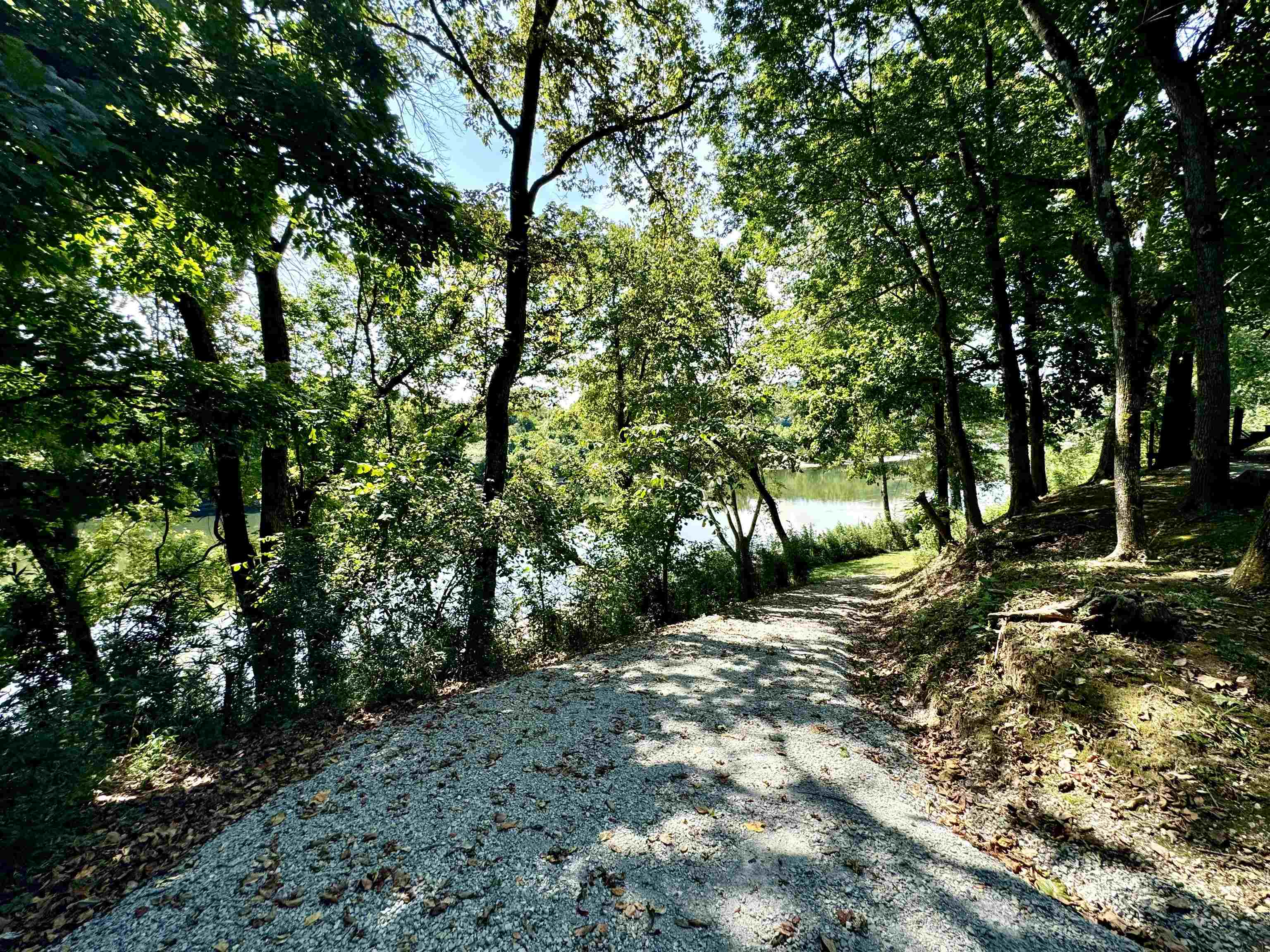 98 Garden Lane  Calico Rock, AR