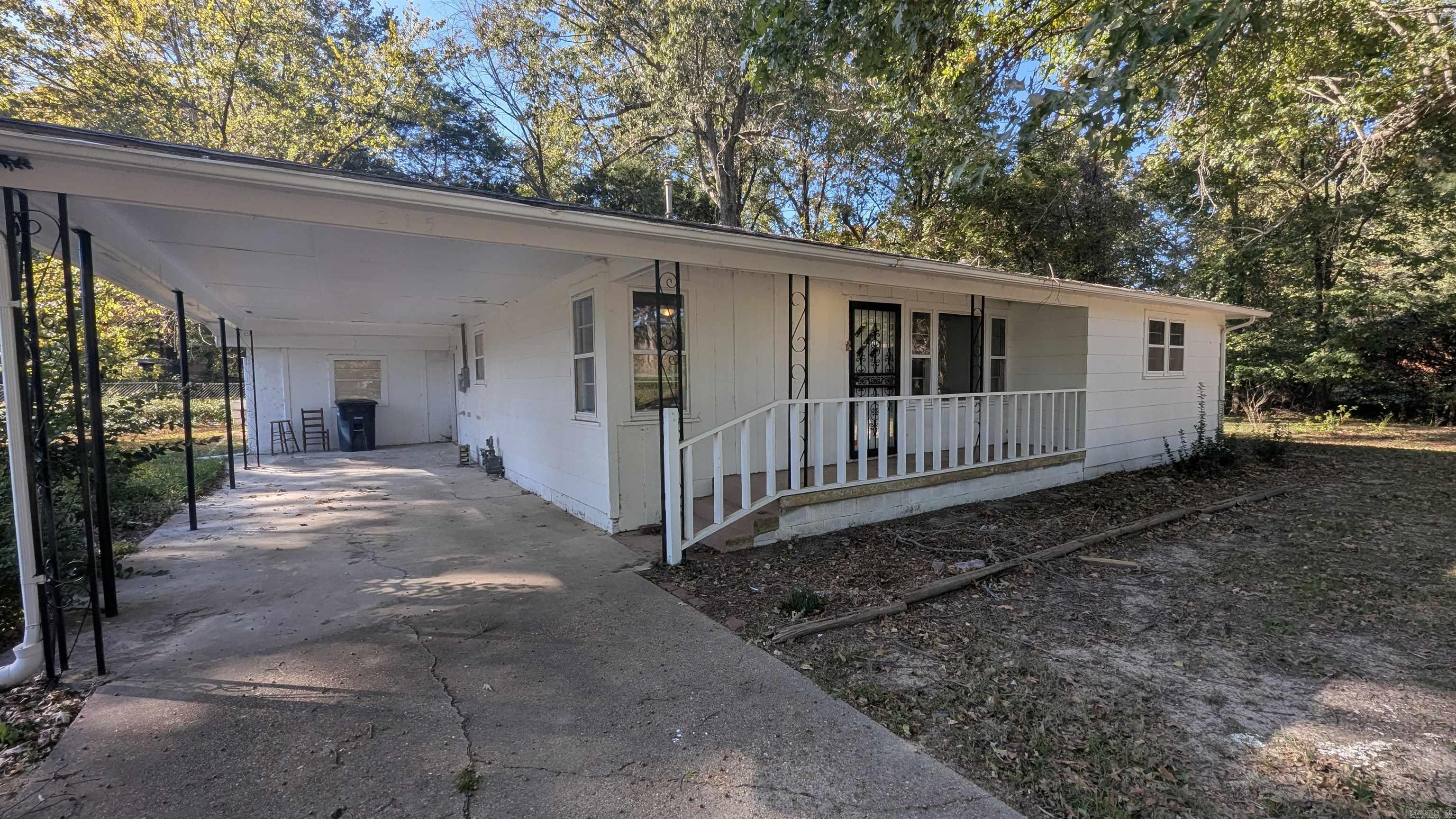 215 Mayo  Piggott, AR