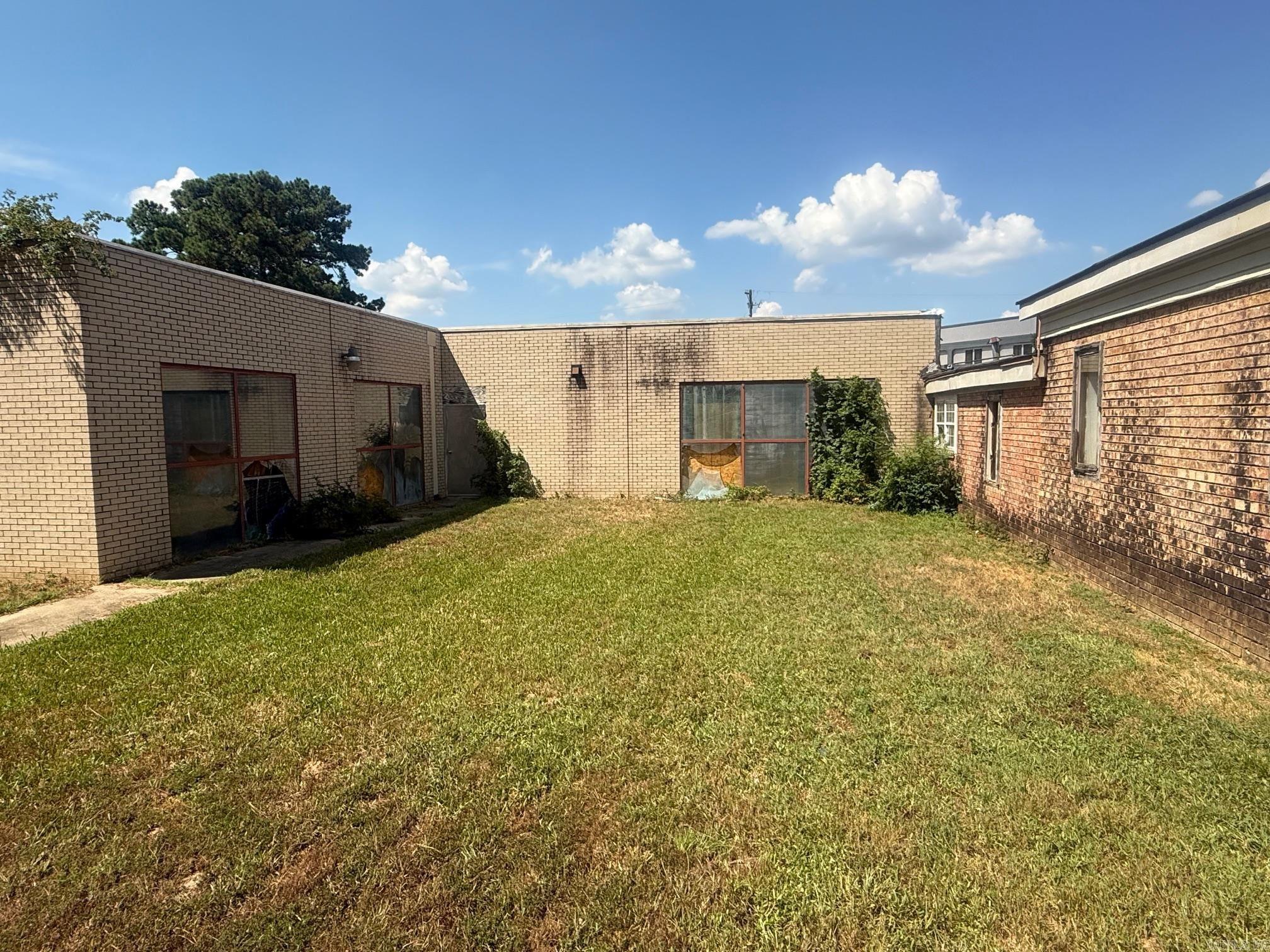 8101 Frenchmans  Little Rock, AR