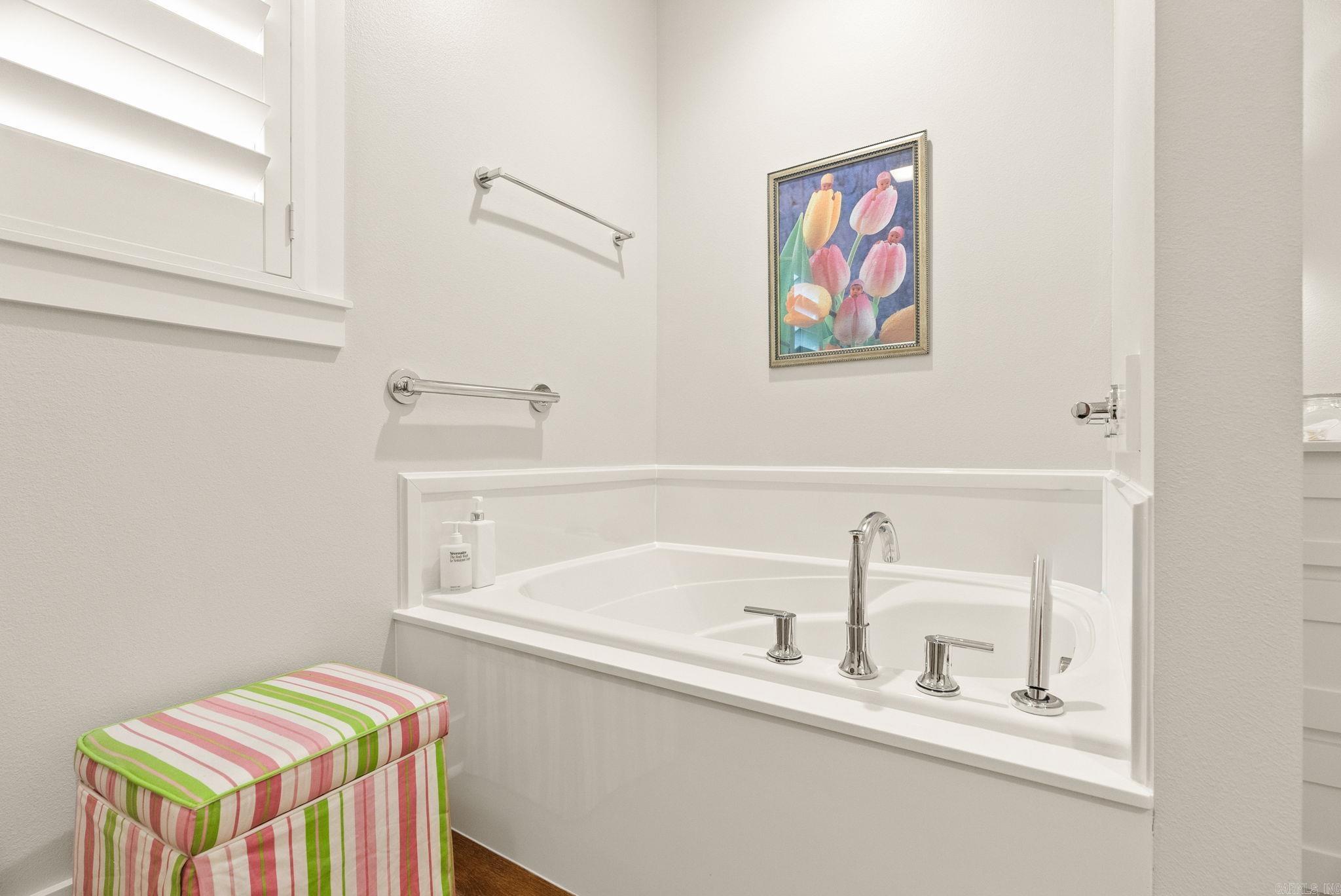 12 Evening Star Cove Greenbrier, AR 72058