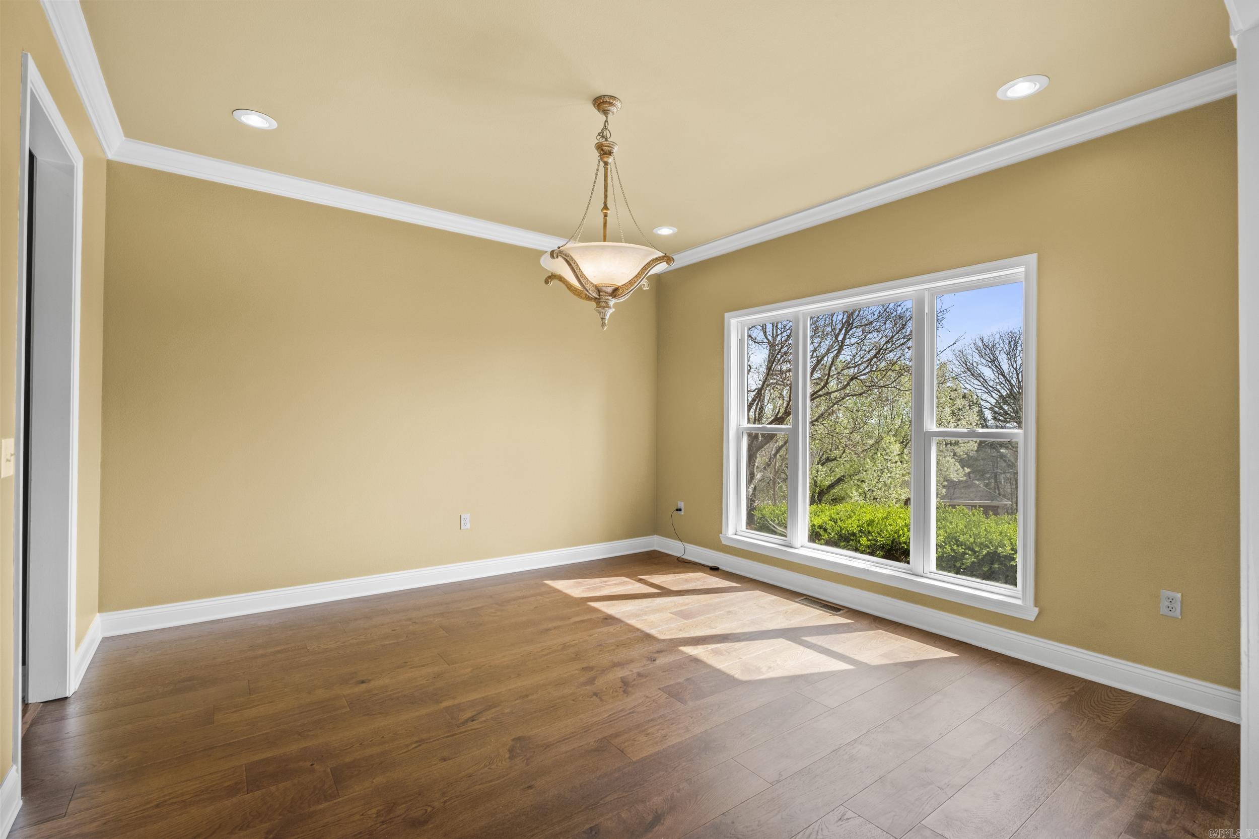 14 Pointe Clear Drive Little Rock, AR 72212