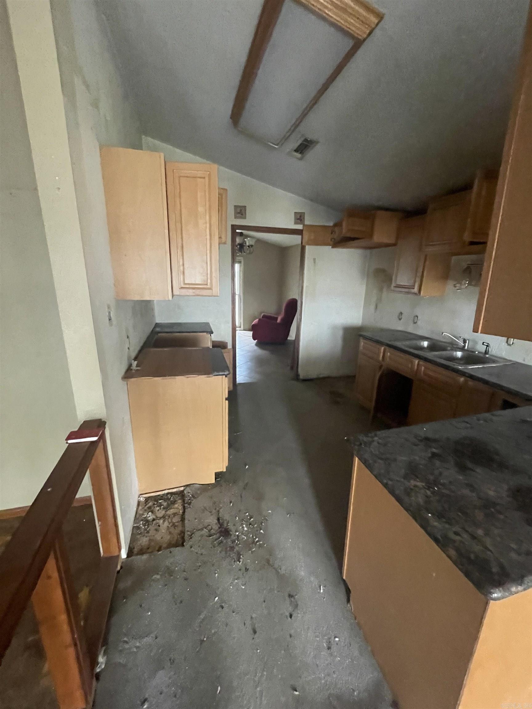 1679 County Road 909  Jonesboro, AR