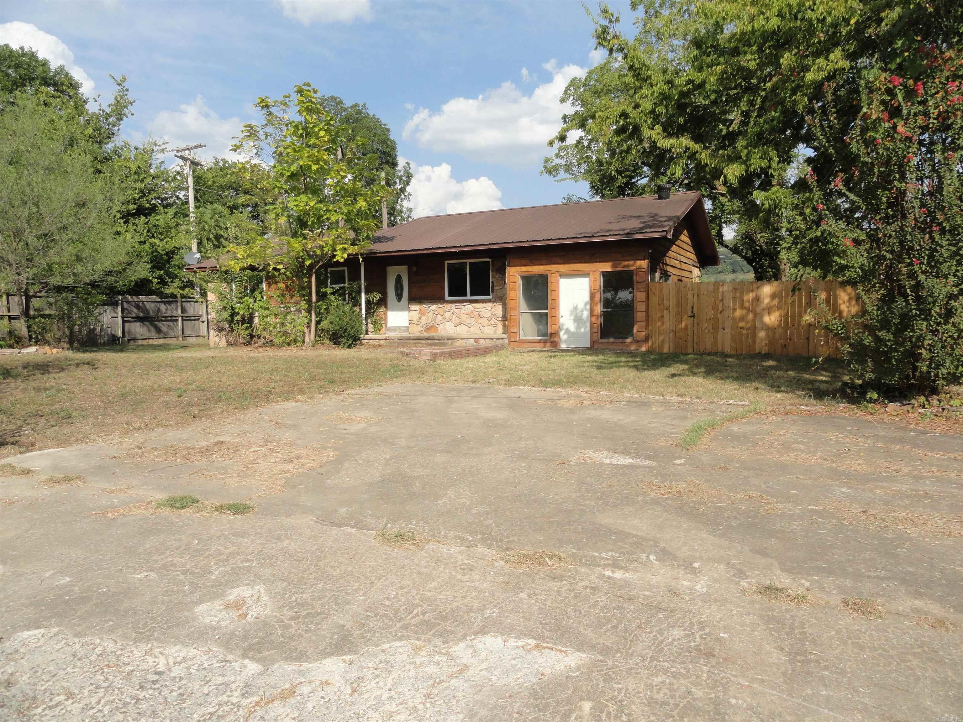 203 Range Street Marshall, AR 72650