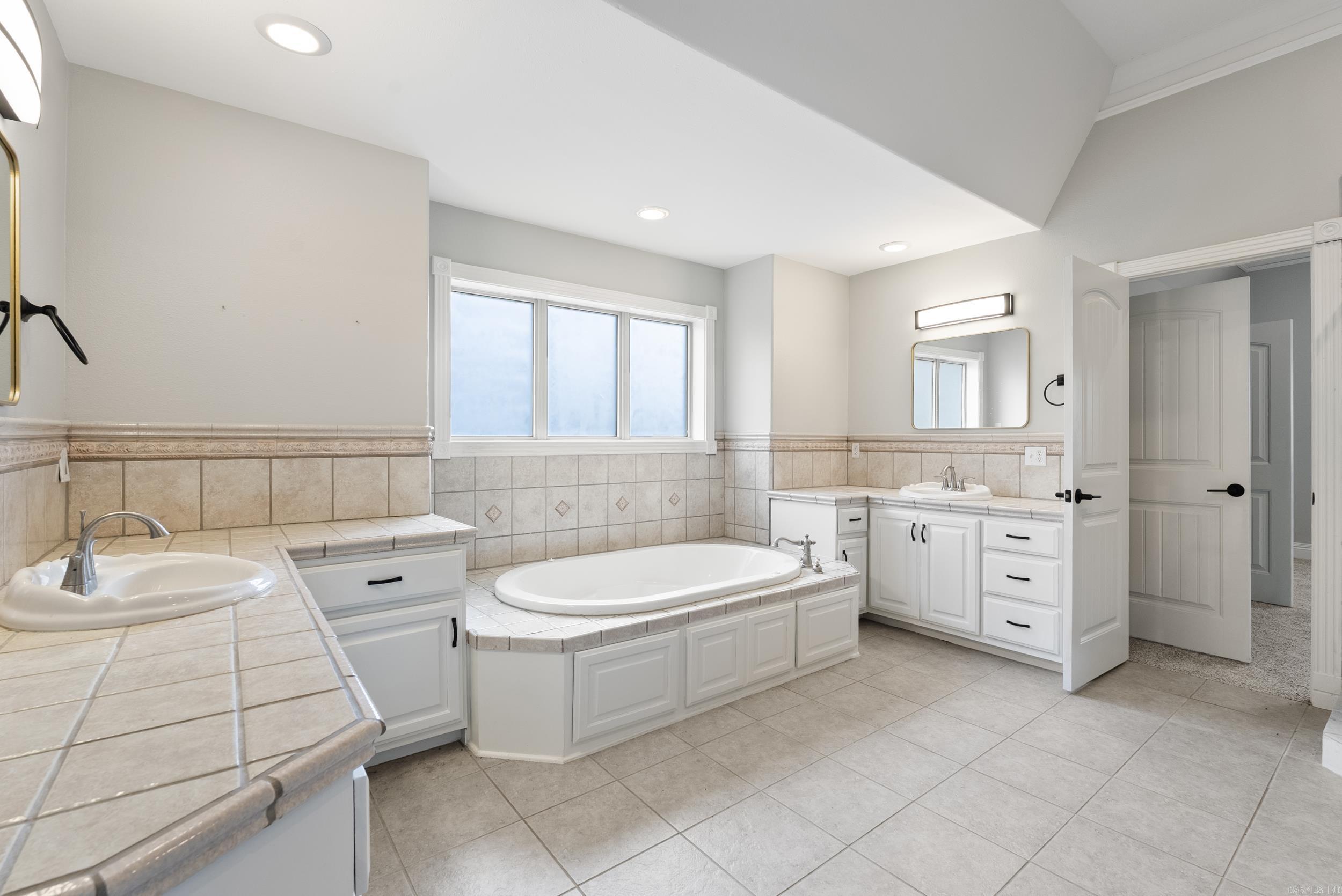 100 Plantation Ln Batesville, AR 72501