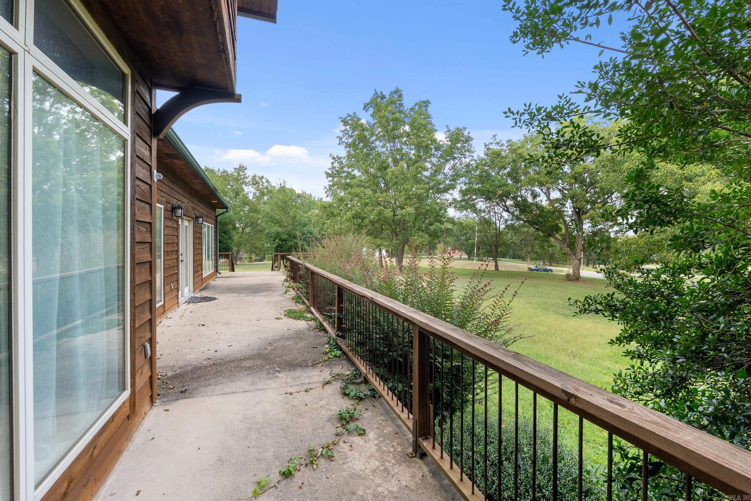 100 Plantation Ln Batesville, AR 72501