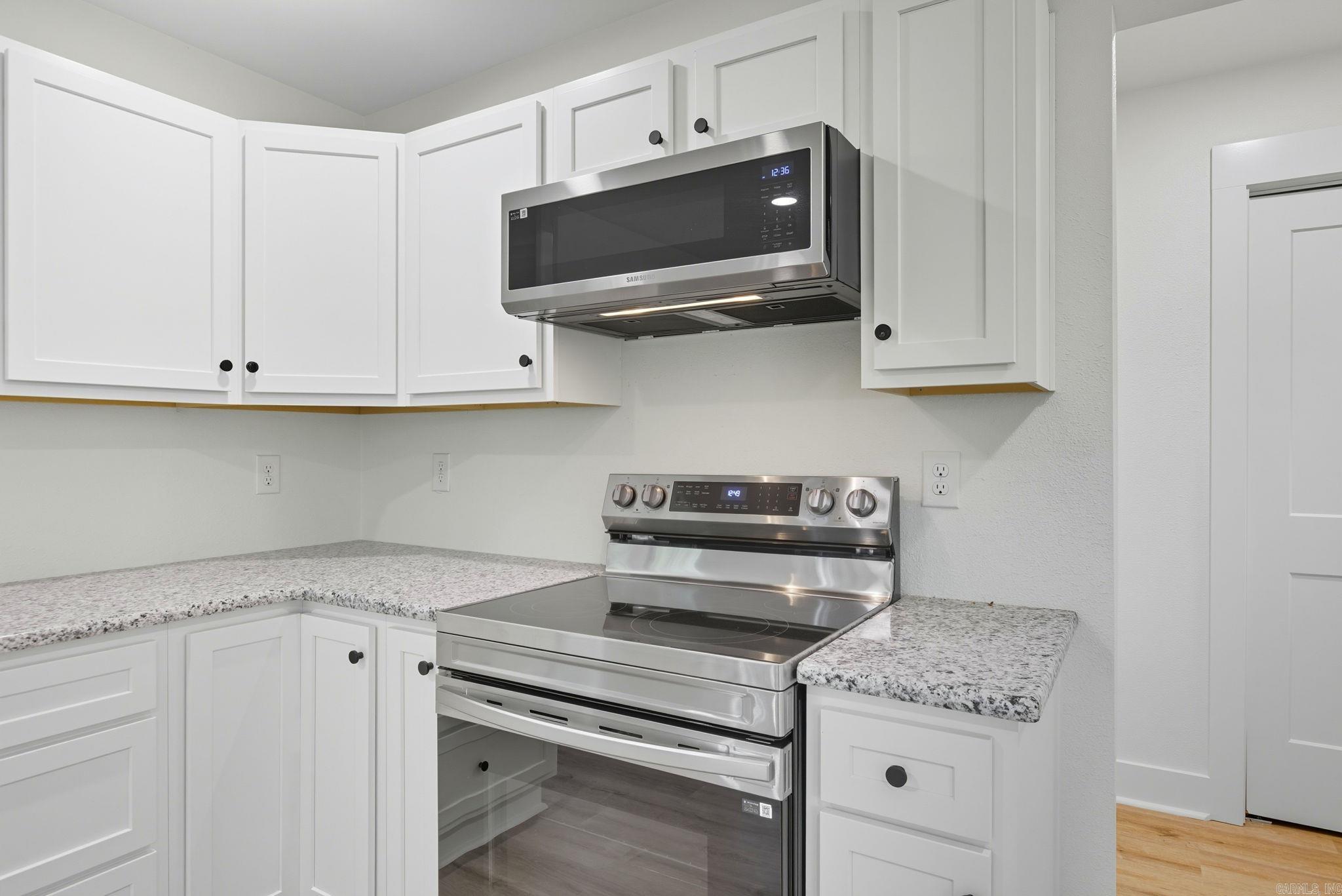 26 Tallyho Ln Little Rock, AR 72227