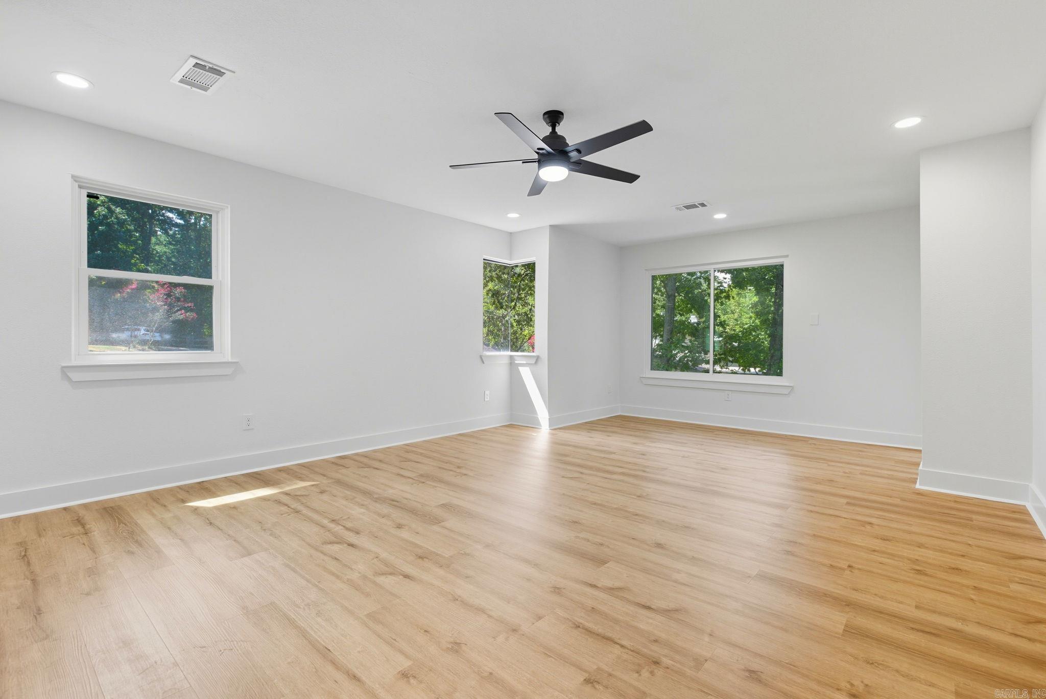 26 Tallyho Ln Little Rock, AR 72227