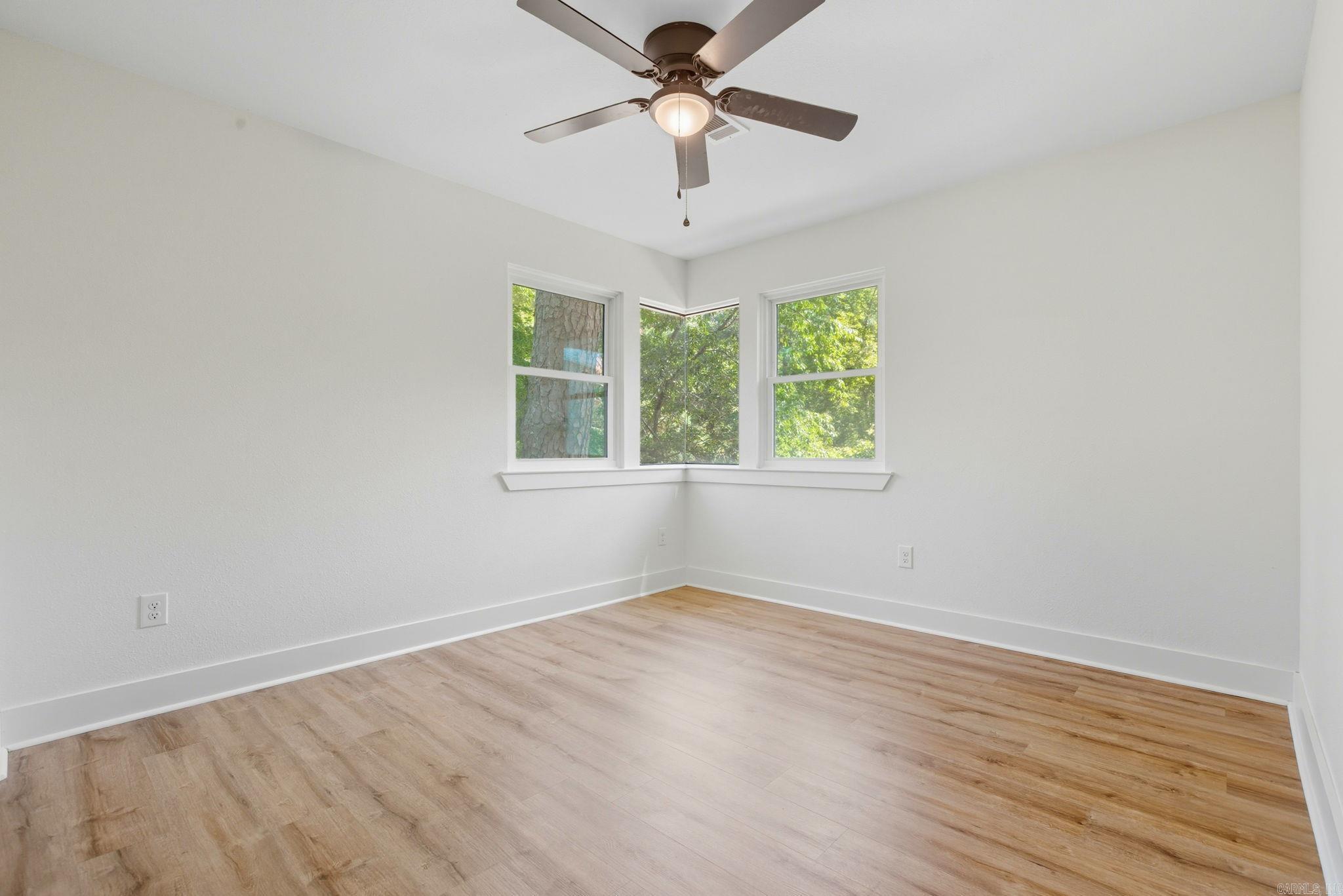 26 Tallyho Ln Little Rock, AR 72227