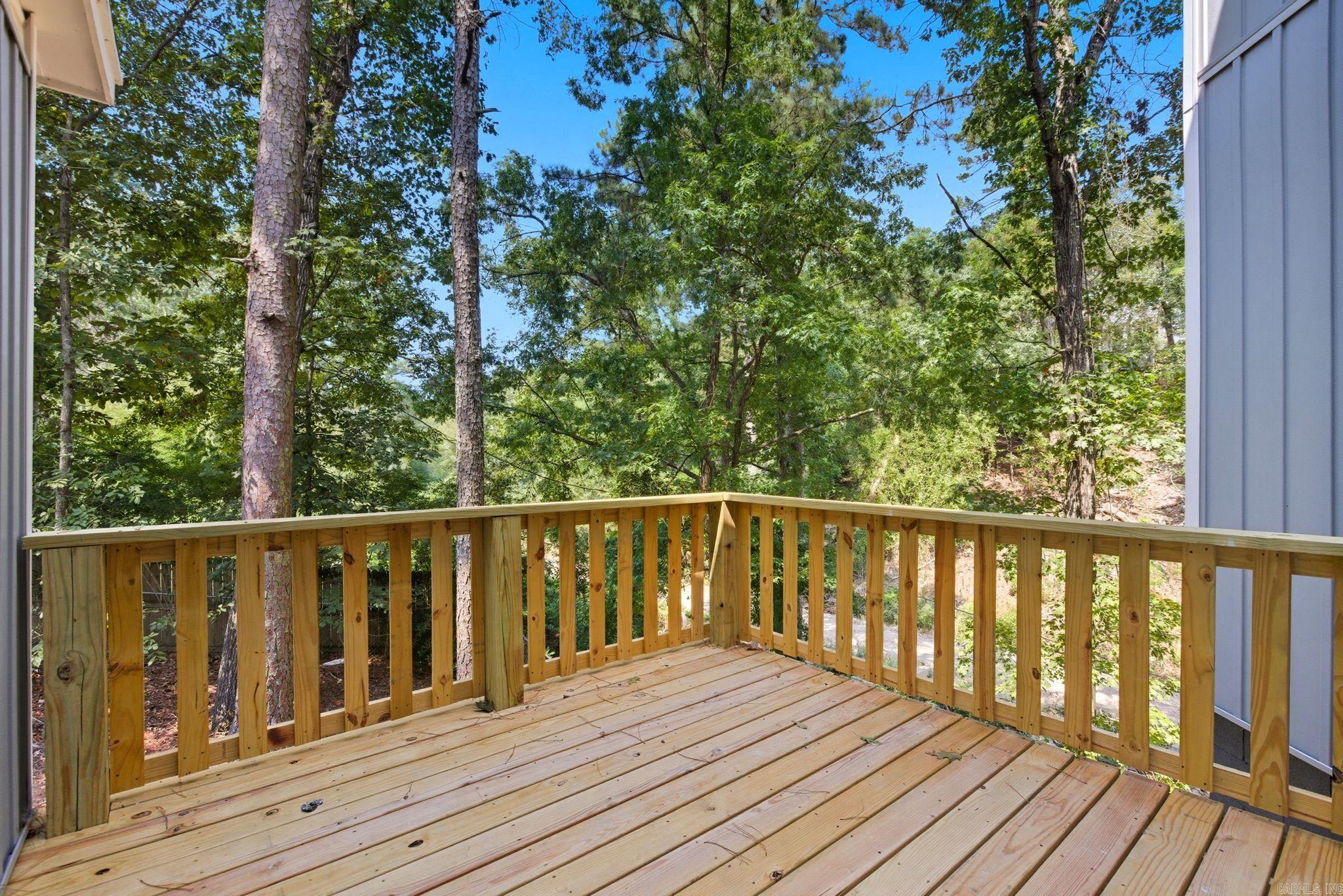 26 Tallyho Ln Little Rock, AR 72227