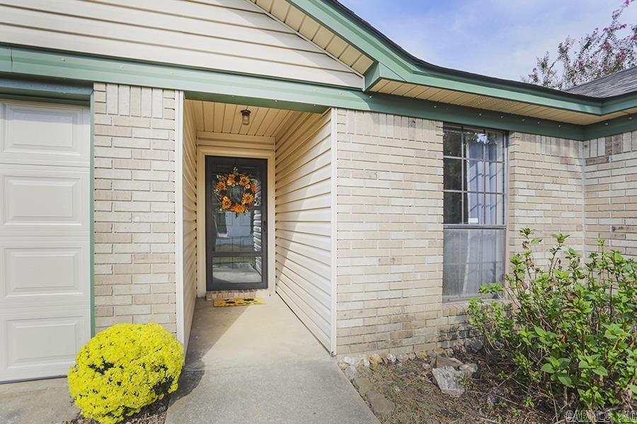 802 Lindy Cove — photo 3