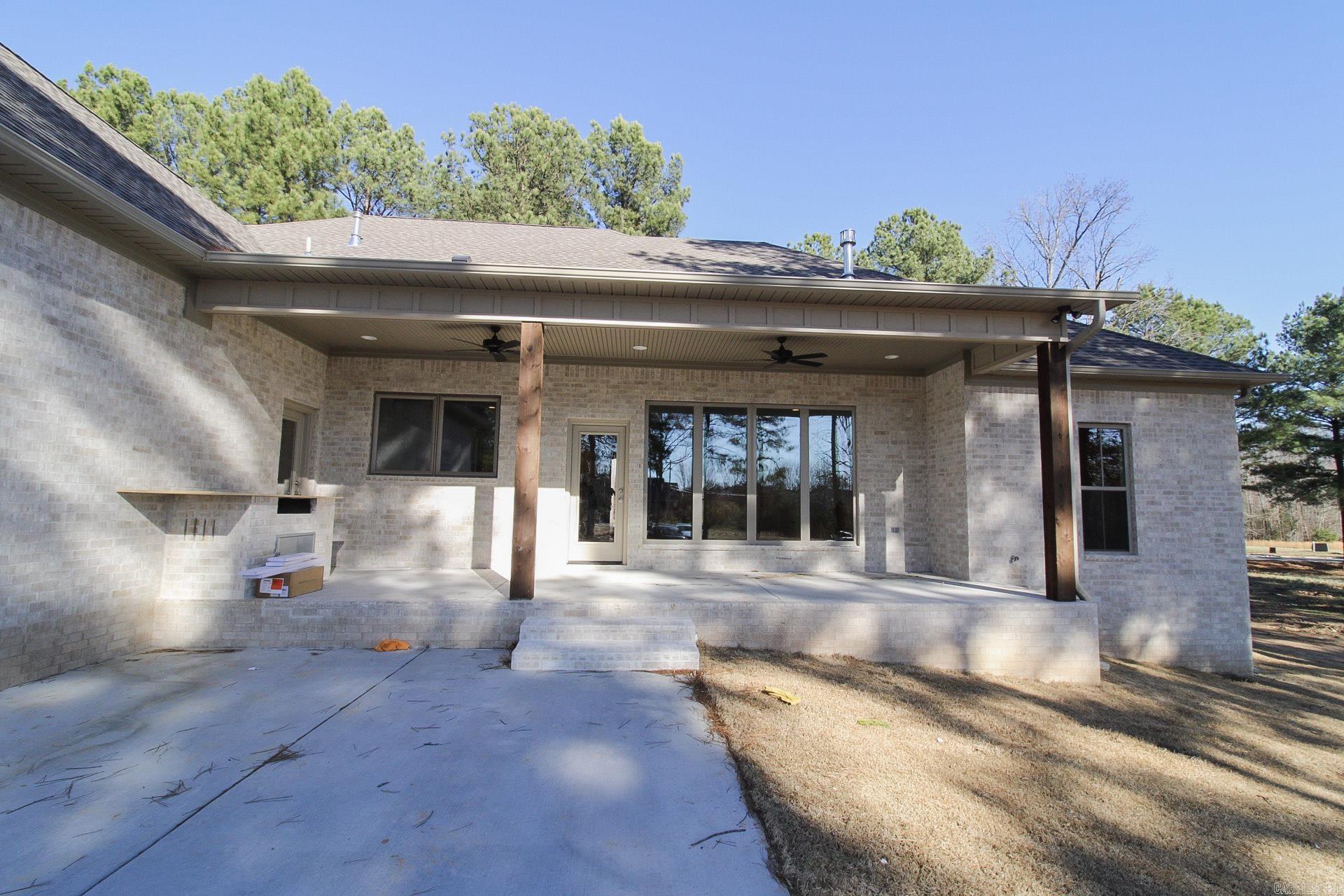 4685 College  Conway, AR