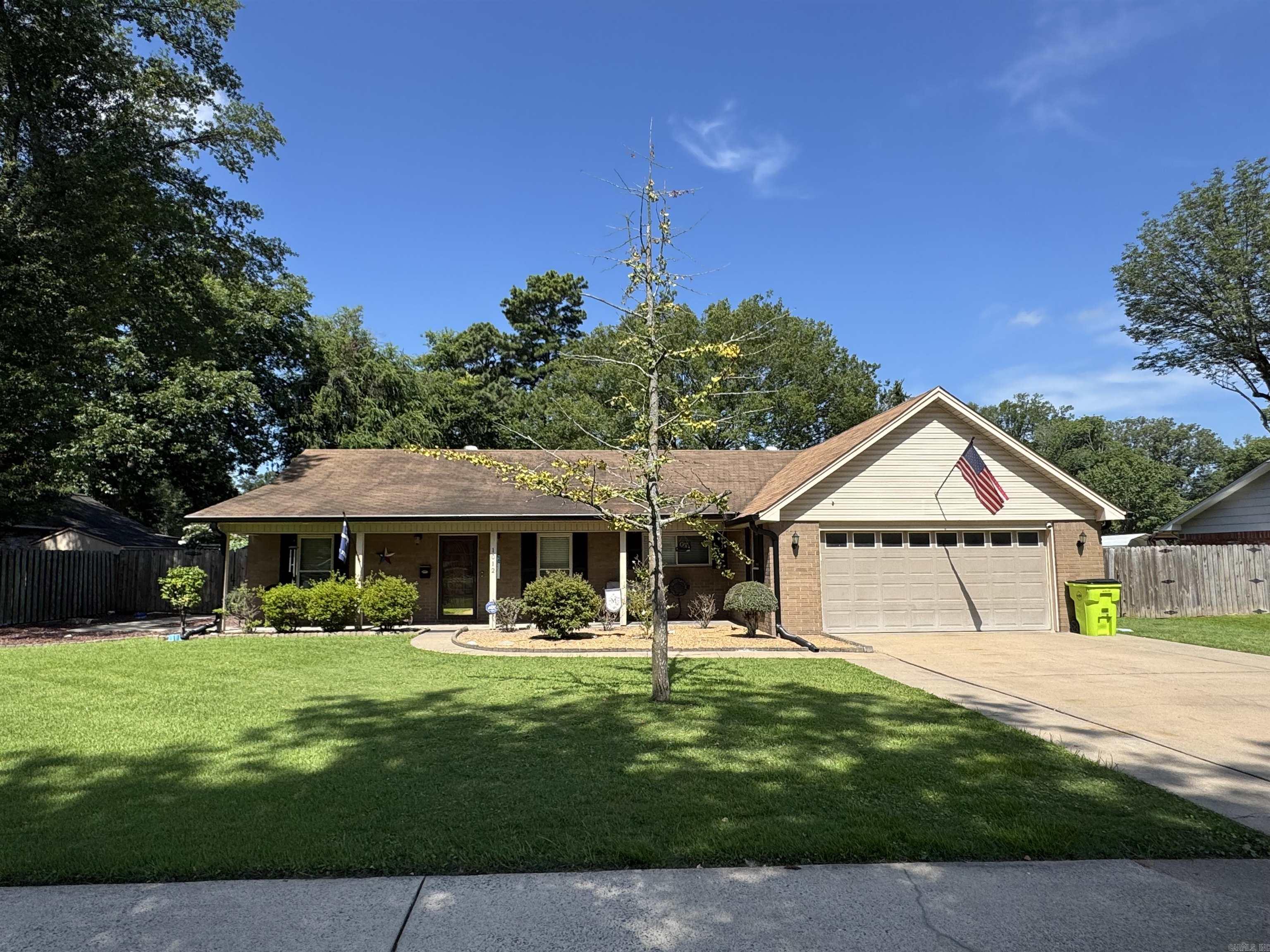 1012 S Leslie  Stuttgart, AR