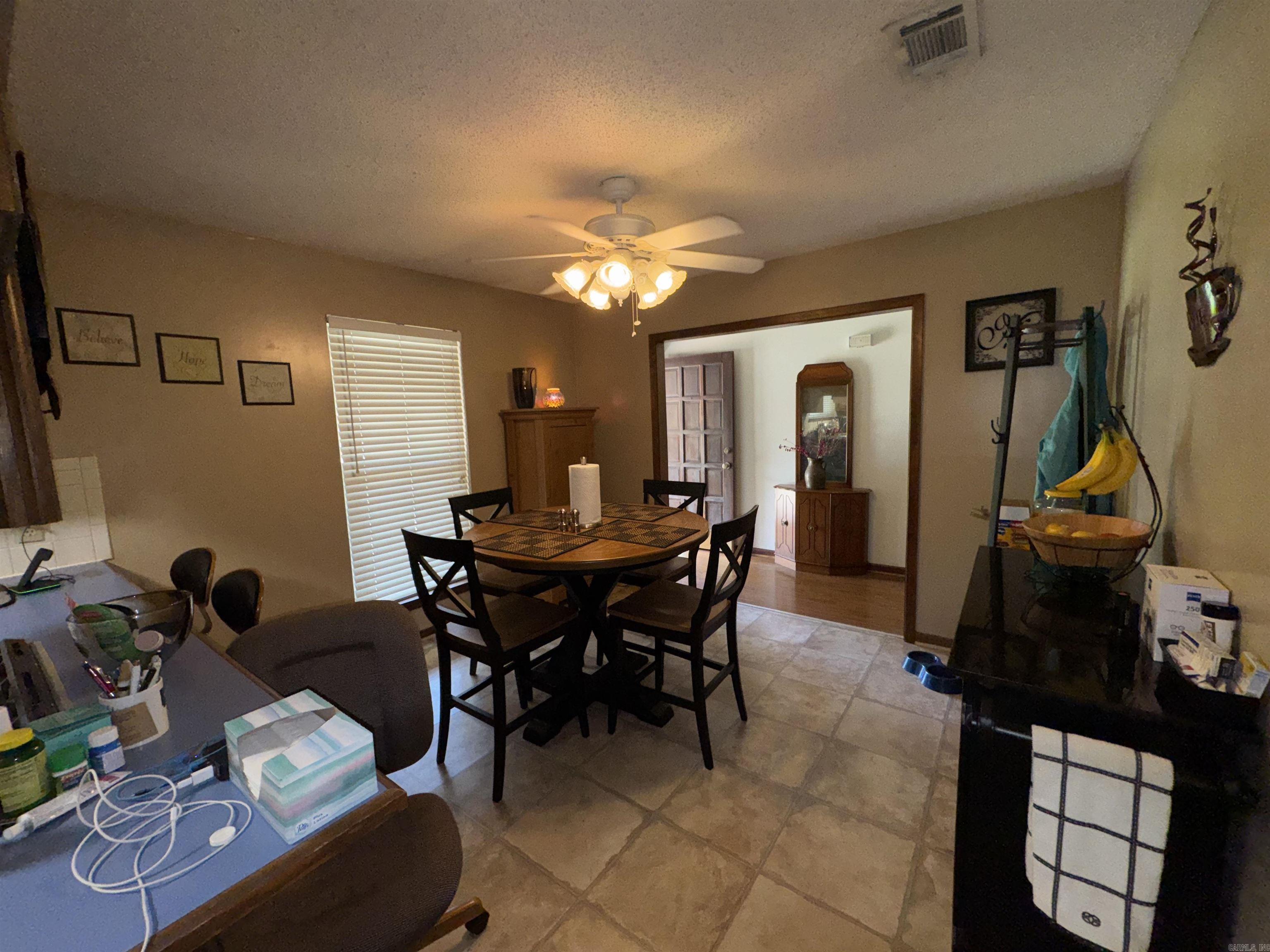 1012 S Leslie  Stuttgart, AR