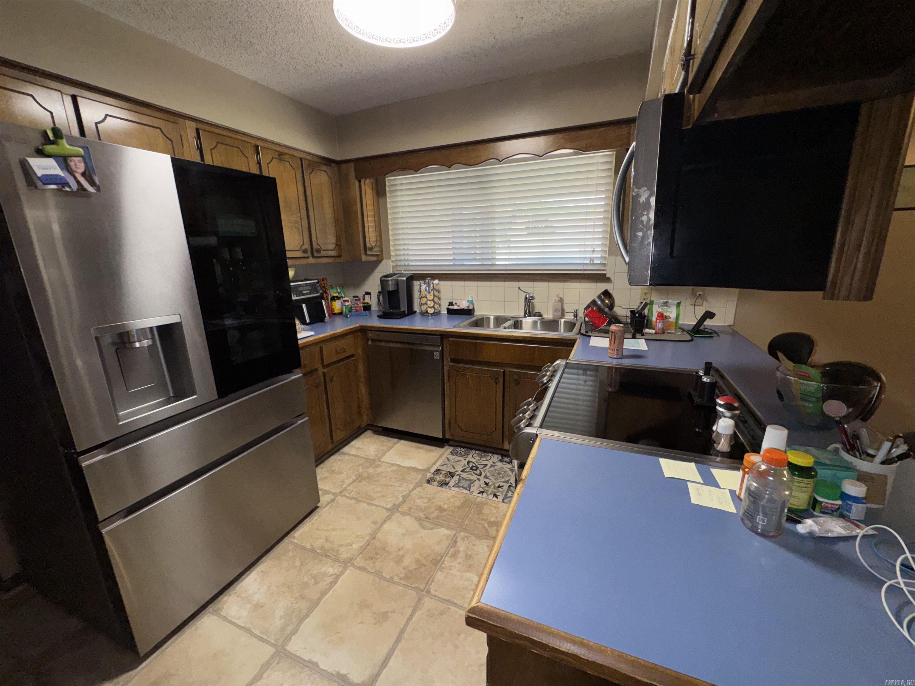 1012 S Leslie  Stuttgart, AR