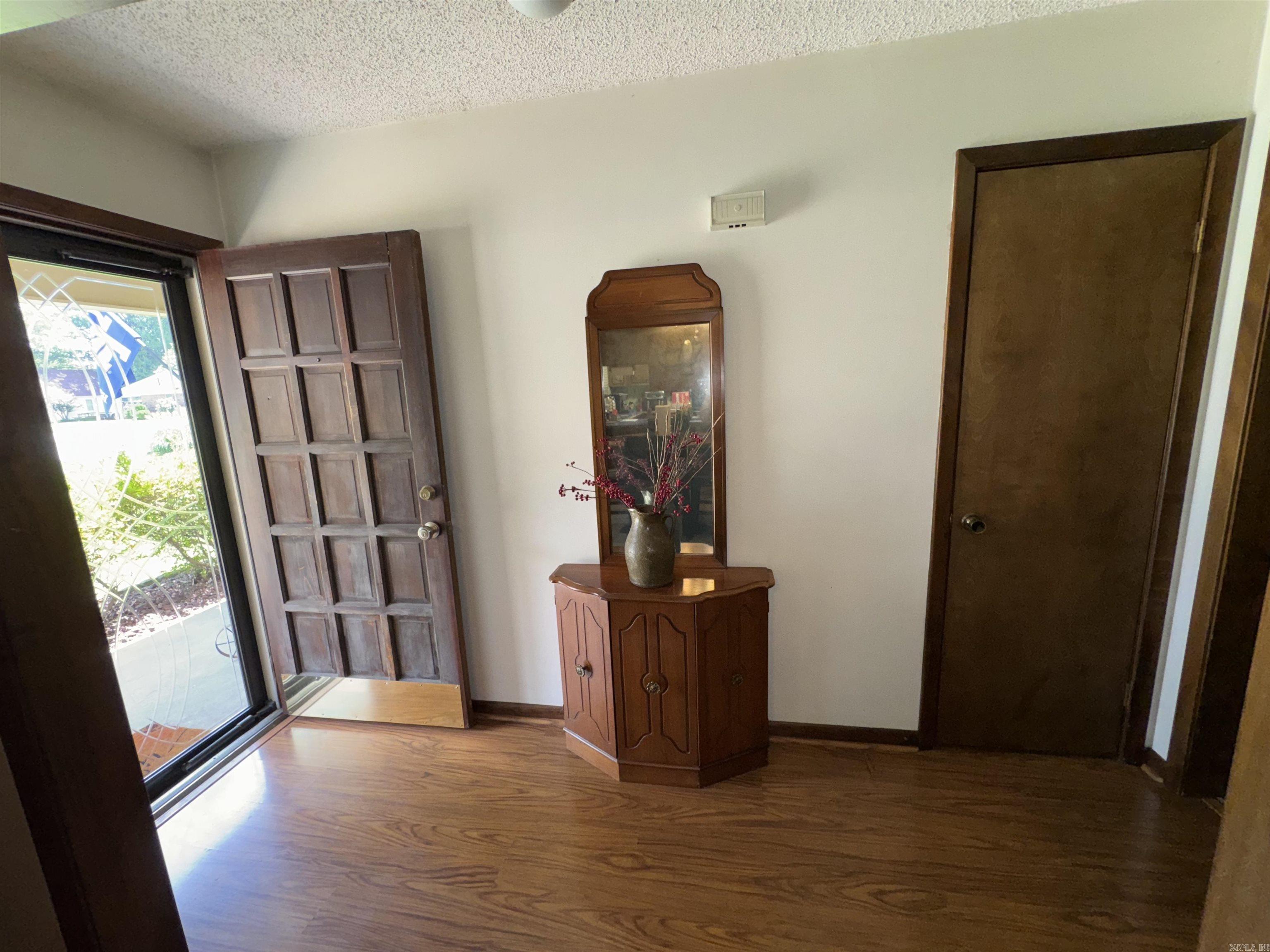 1012 S Leslie  Stuttgart, AR