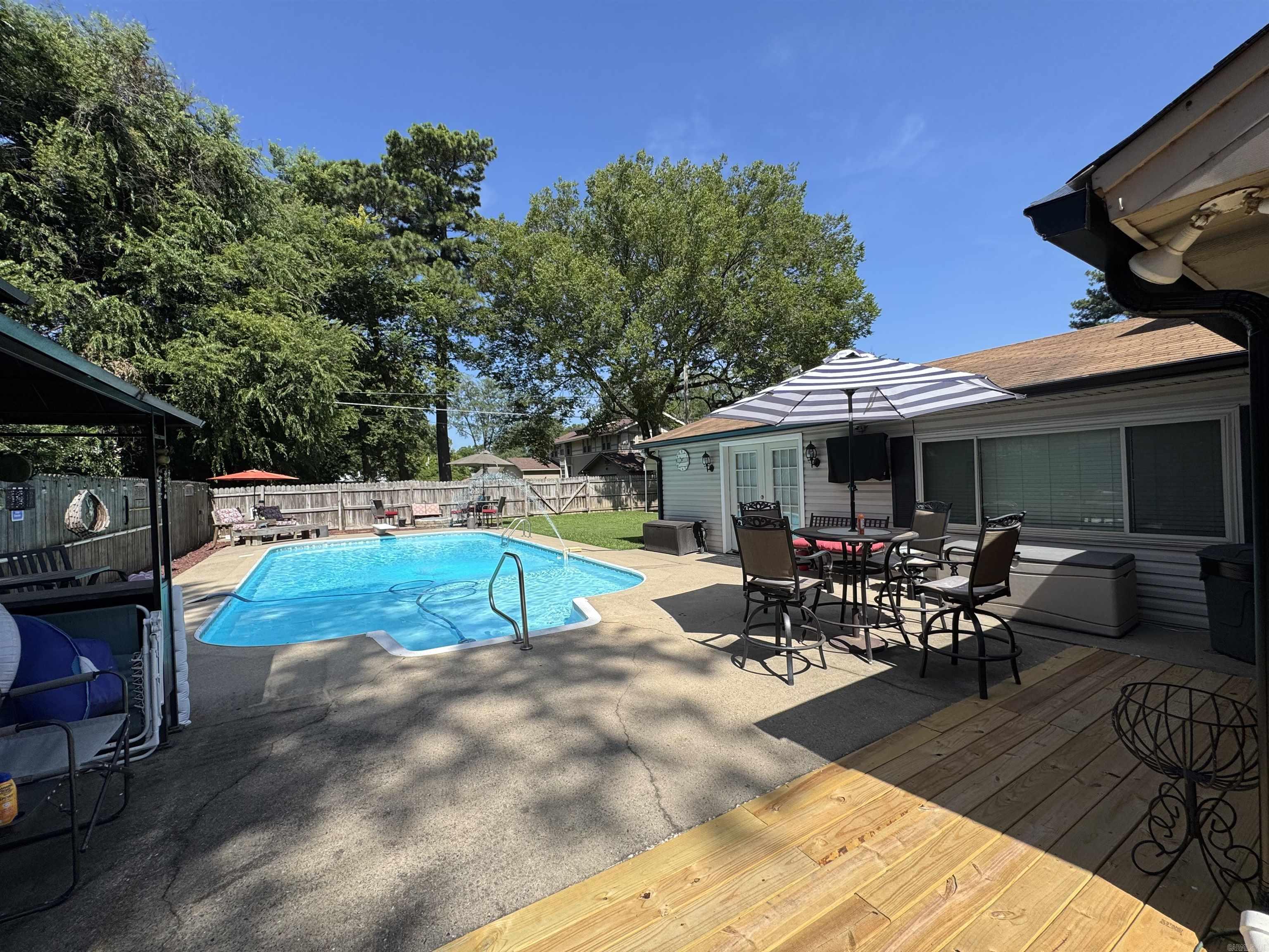 1012 S Leslie  Stuttgart, AR