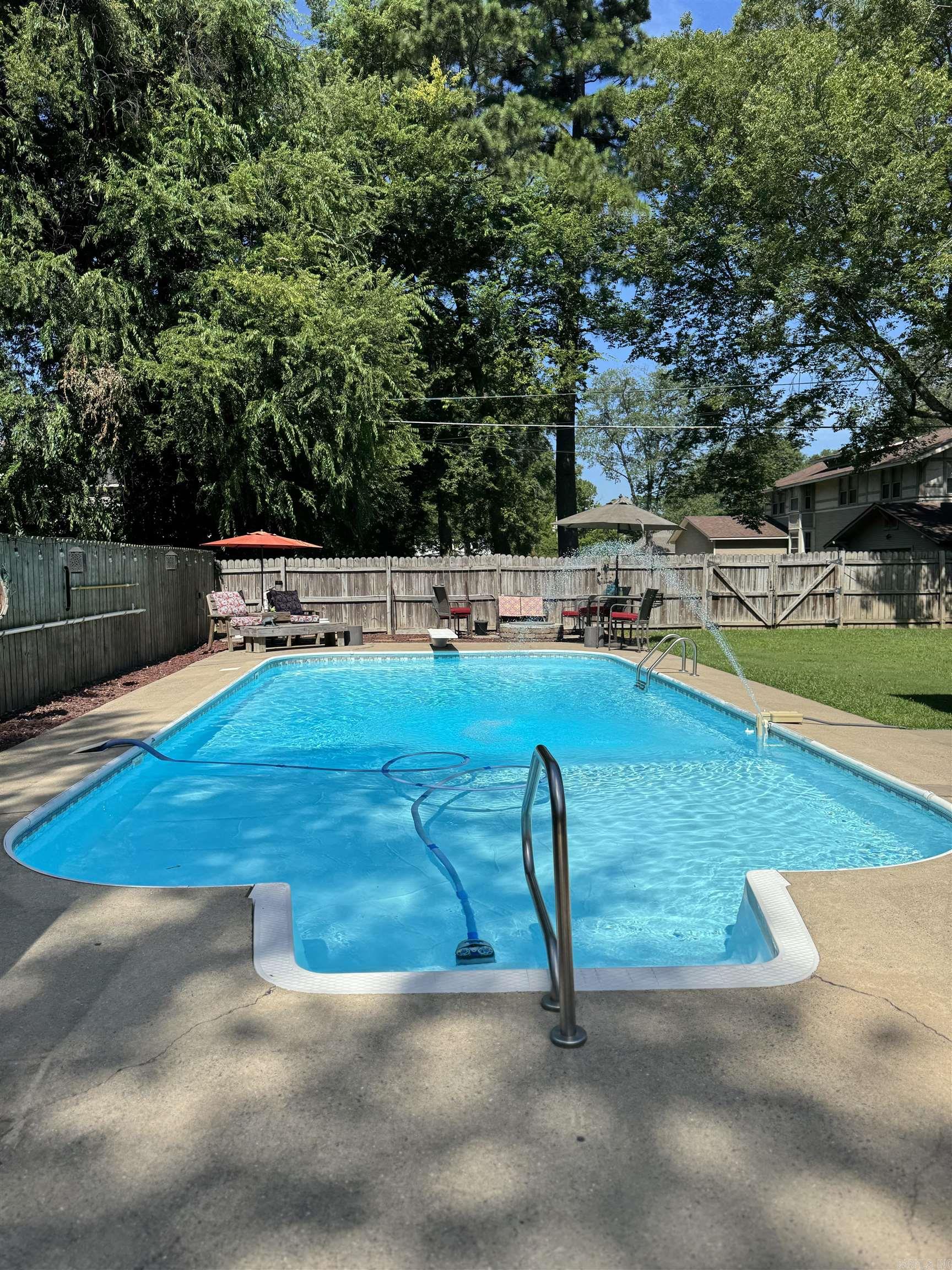 1012 S Leslie  Stuttgart, AR