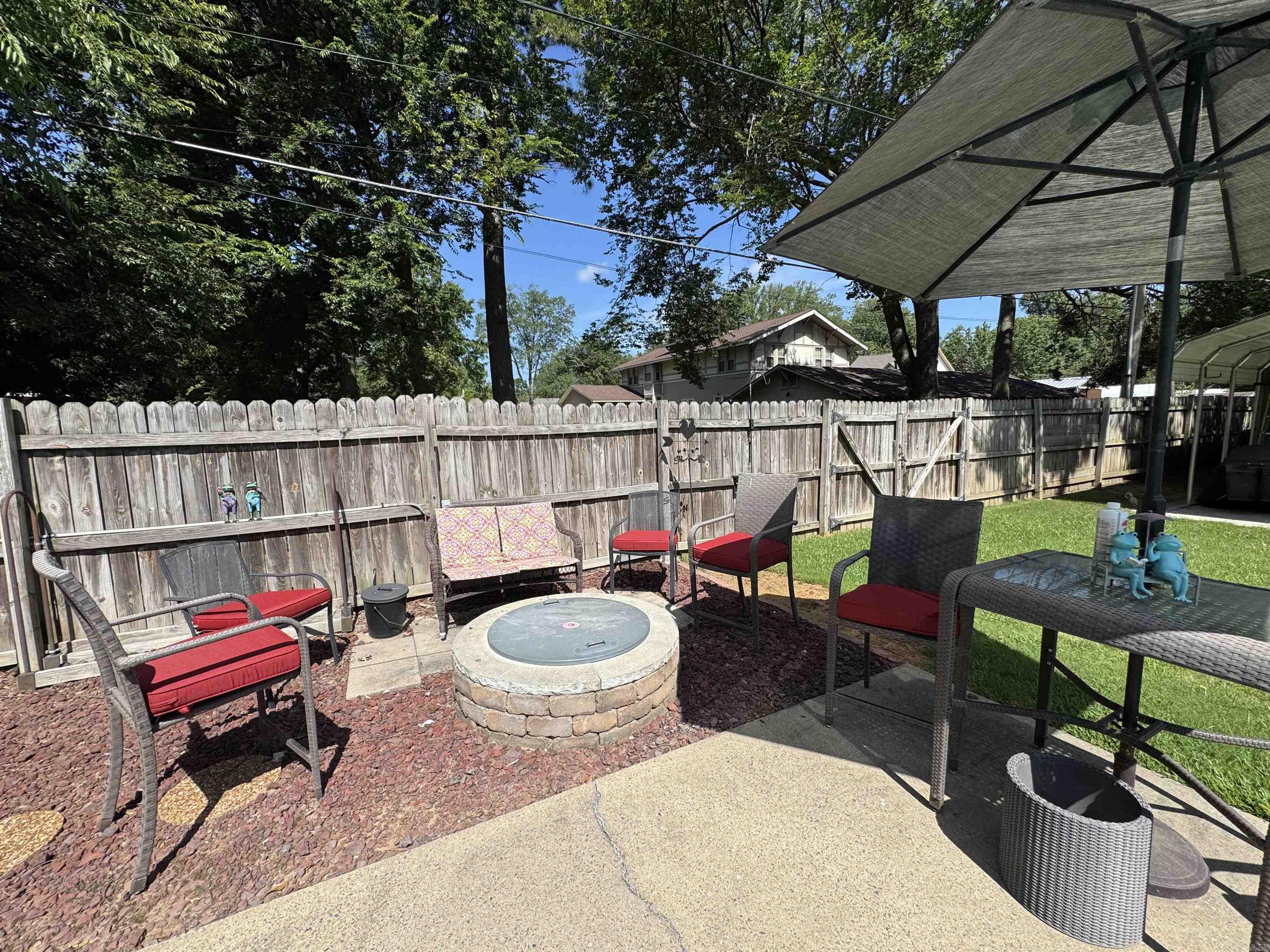 1012 S Leslie  Stuttgart, AR