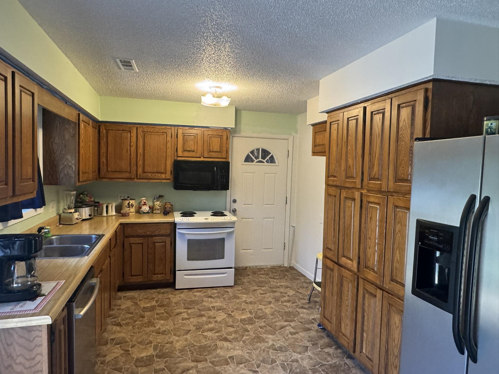 14 Barber  Hardy, AR