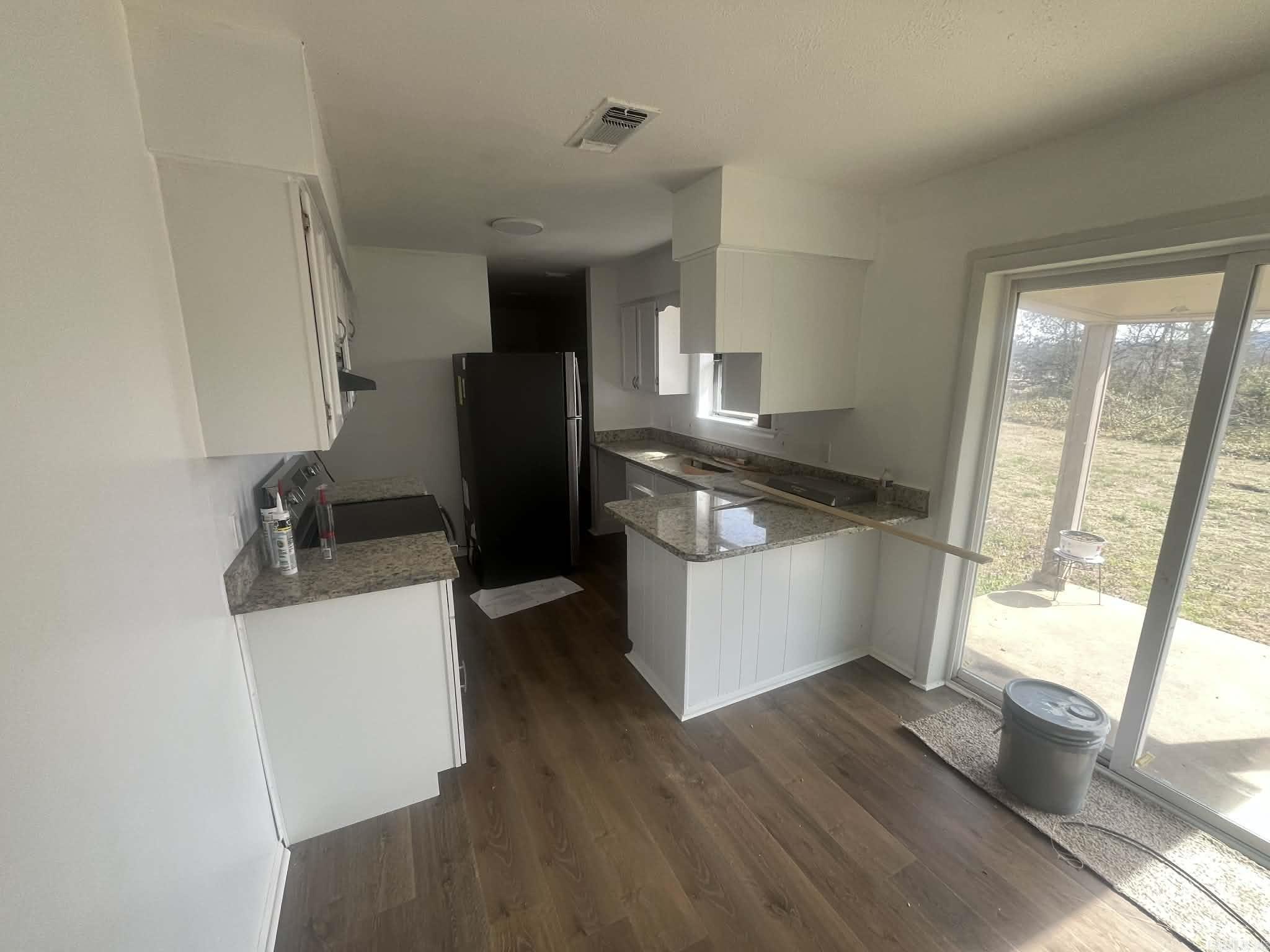 2602 Reeves St Mena, AR 71953